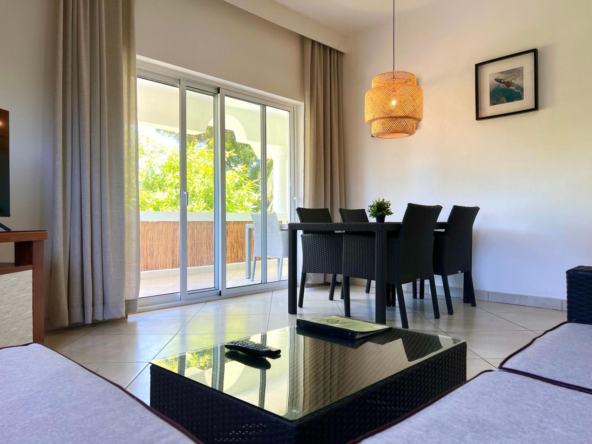 Bahia Aparthotel 3*