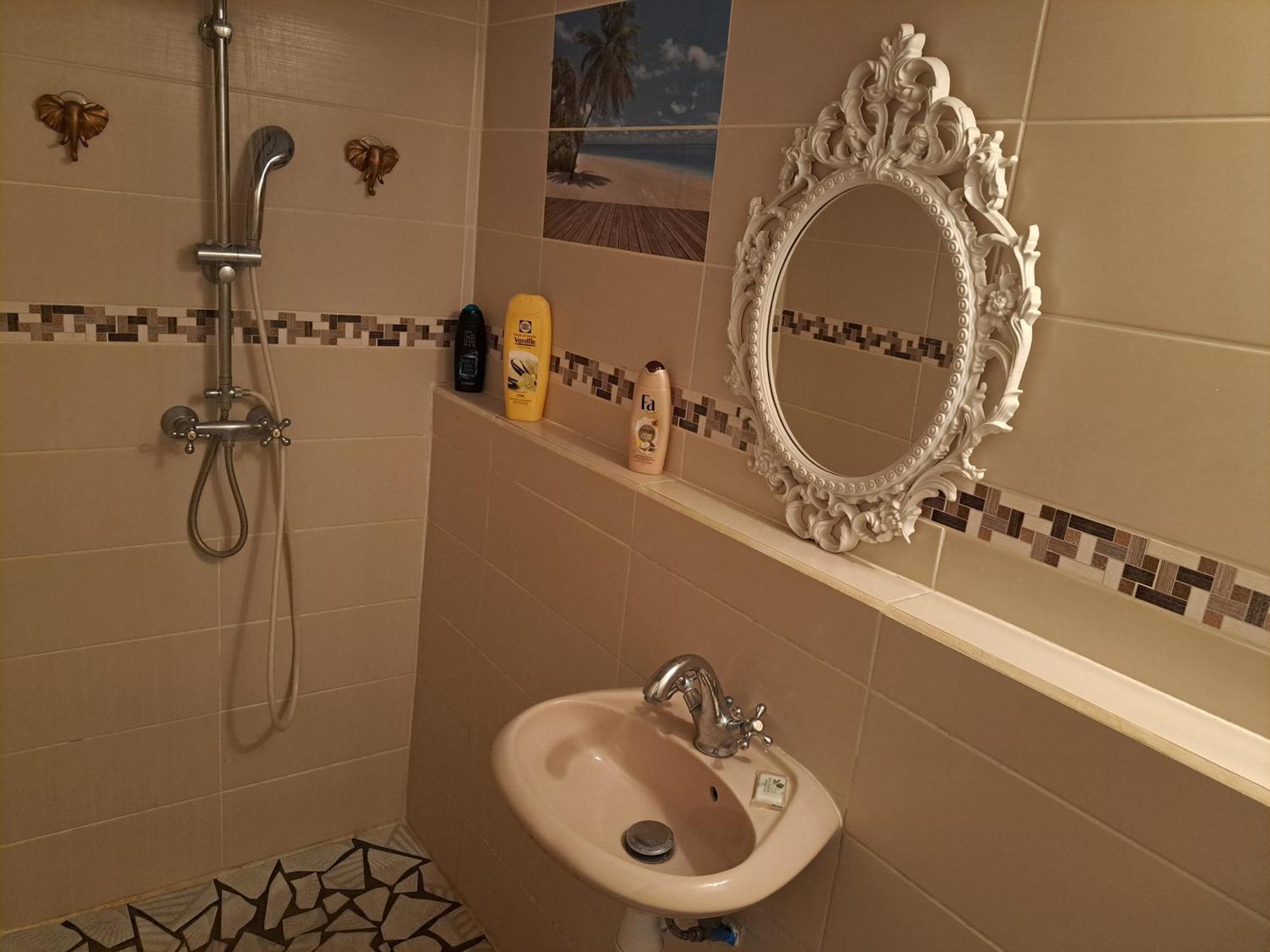 Kanalu Apartment *