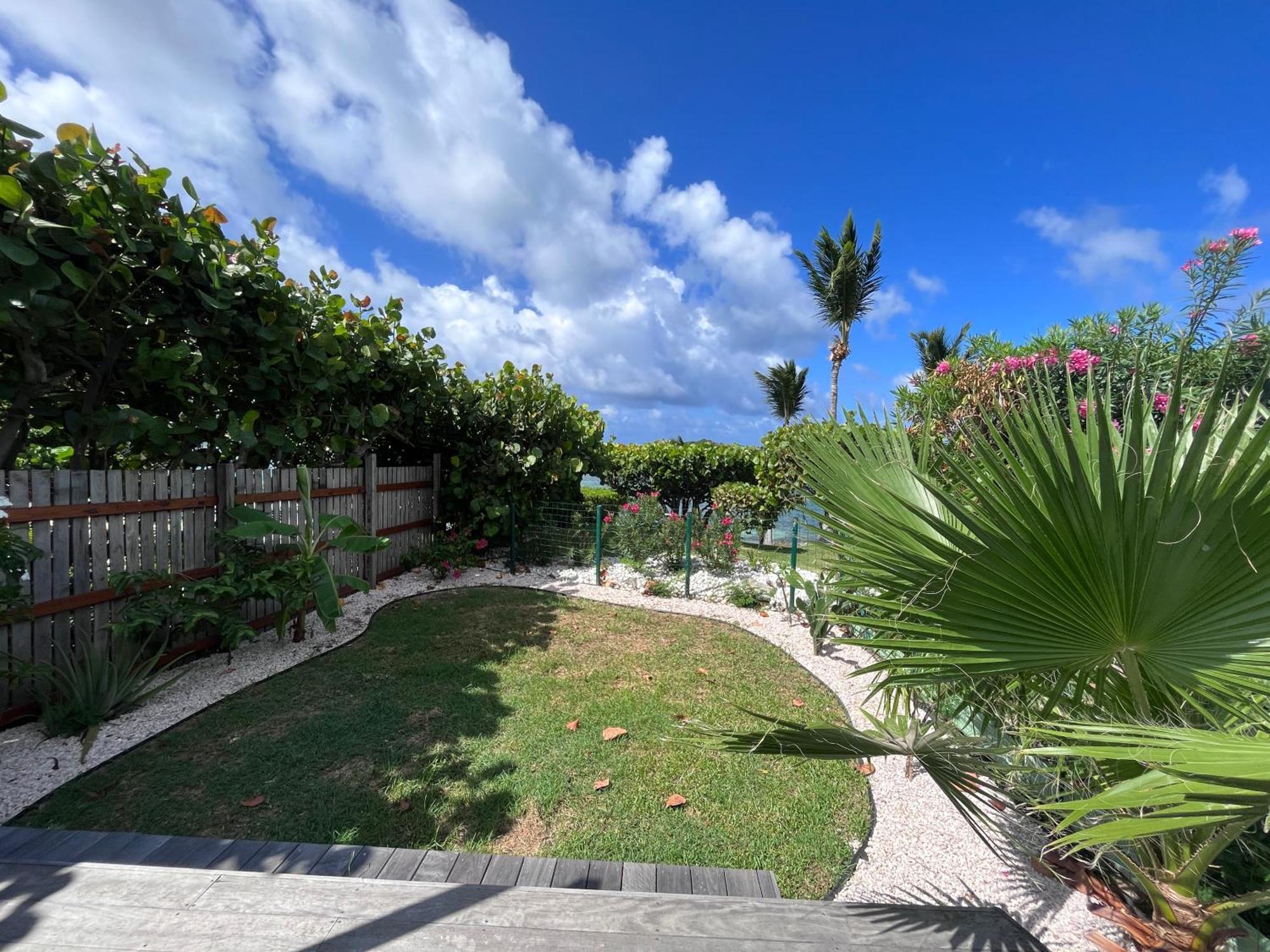 Pandora Villa *