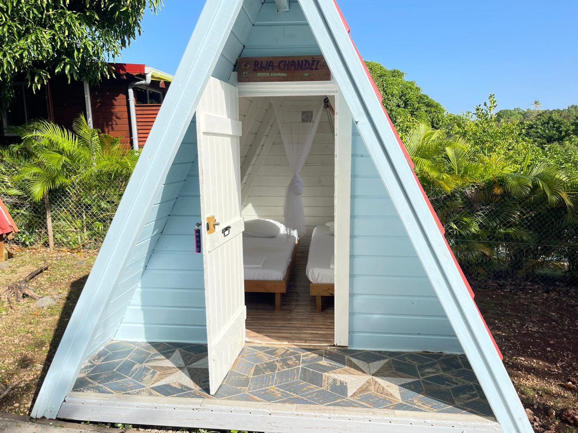 Domaine De Meilly - M&p Concept Tipis Vue