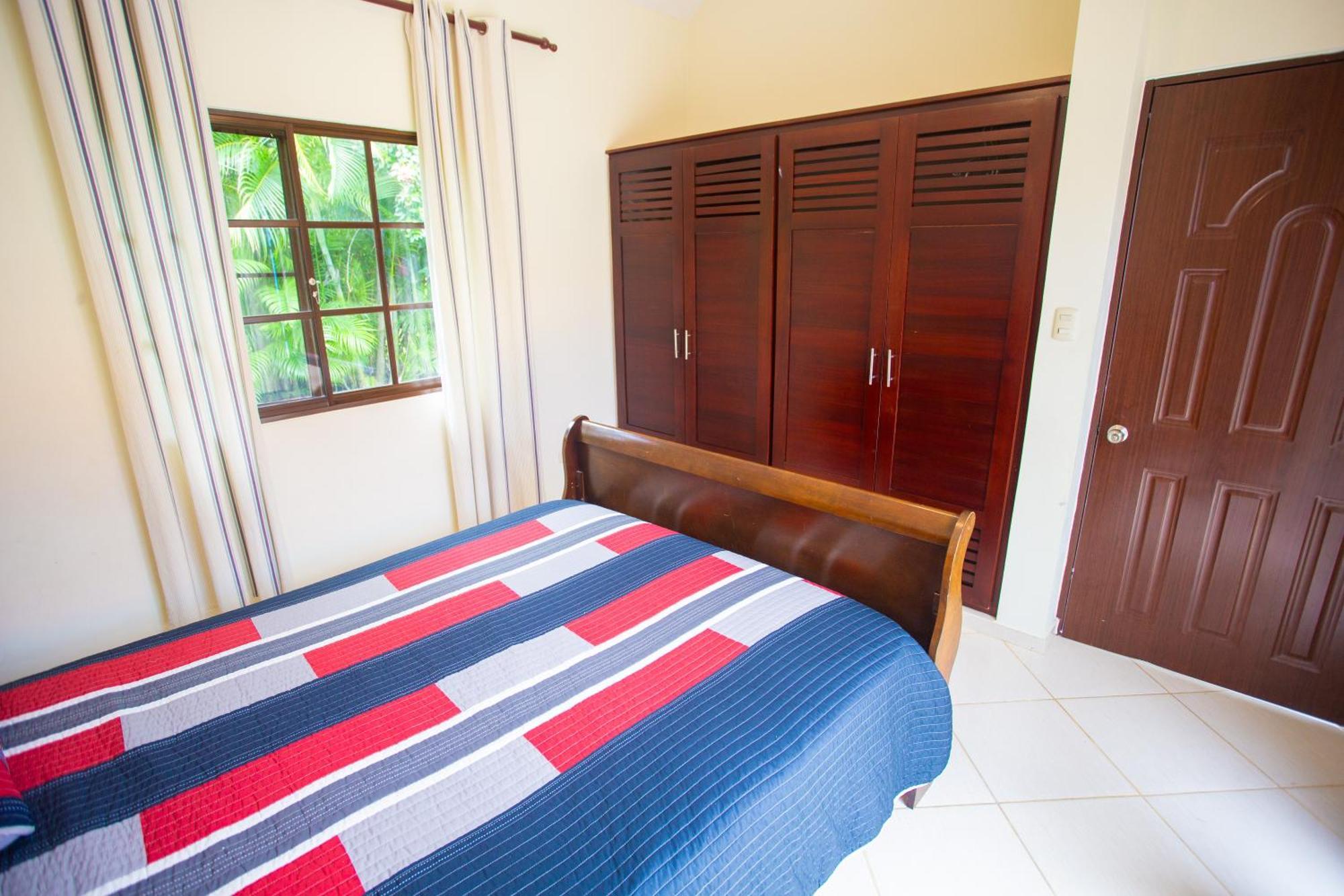 Hotel Ocean Village 3*