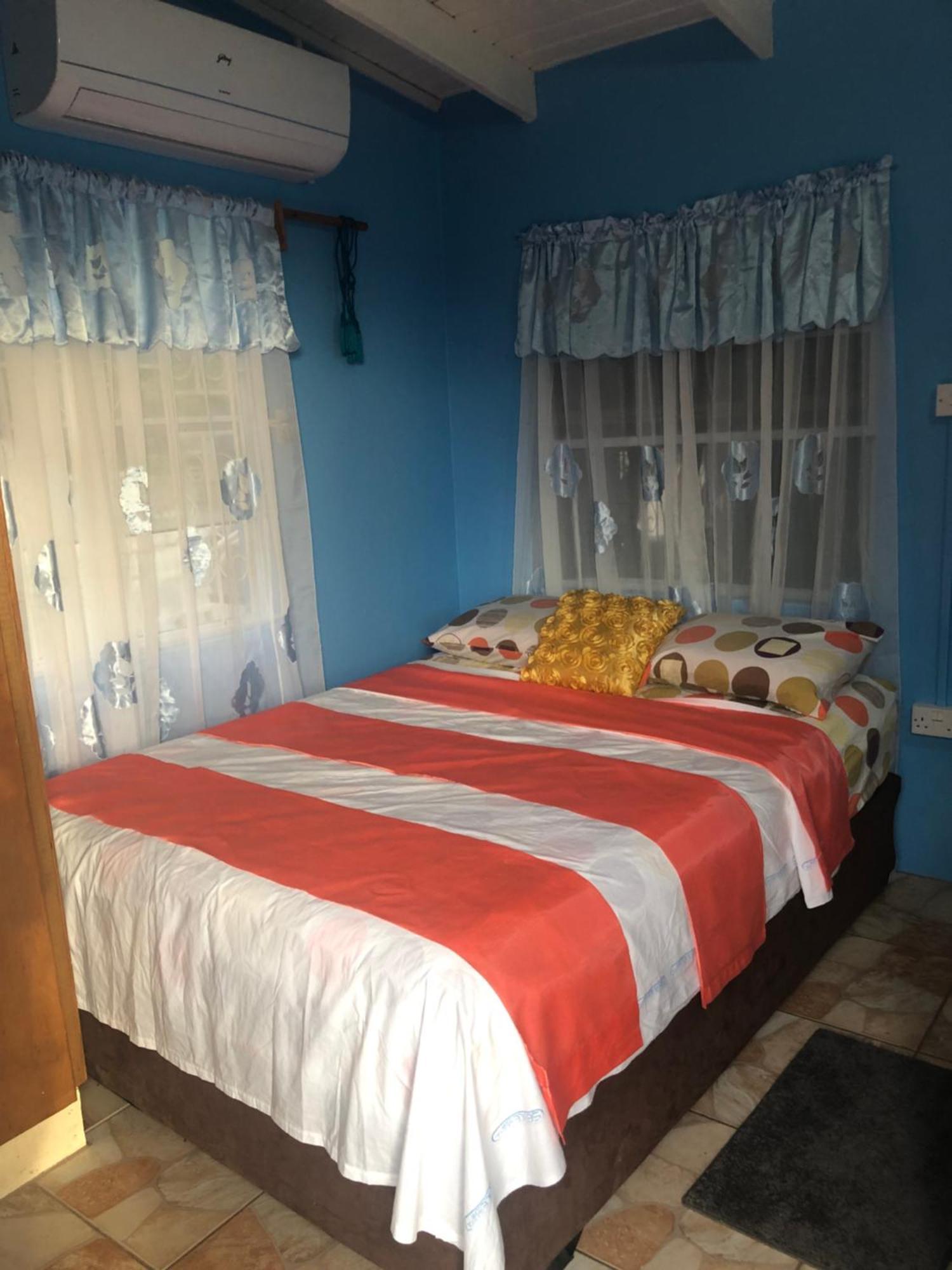 Guest house Dreas Cozy Combo Special St. George's