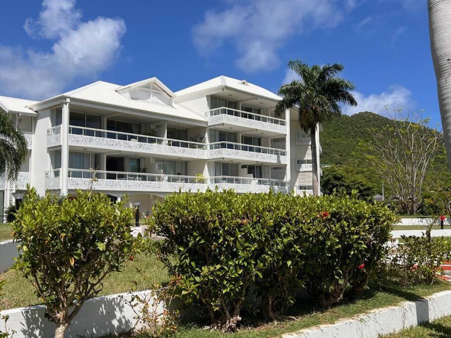 En Bord De Apartment *