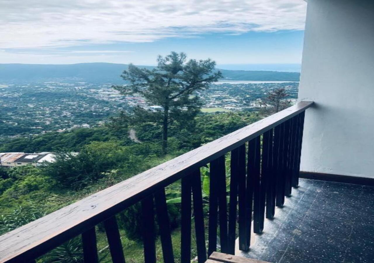 Acomodação com café da manhã  Tranquility Estate 2*