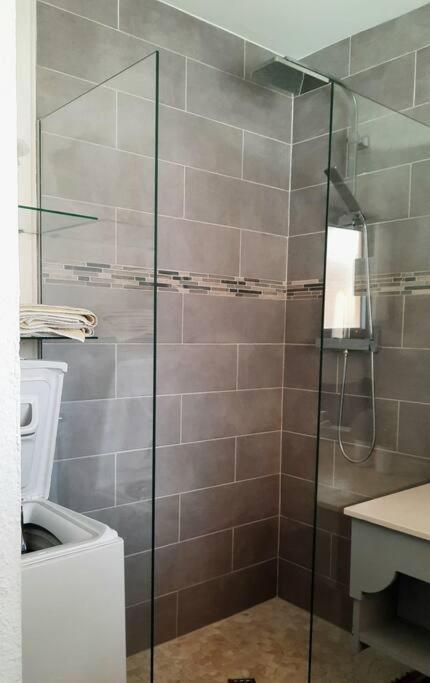 Apartamento Avec Piscine Et Vue Lagon Baie Nettle