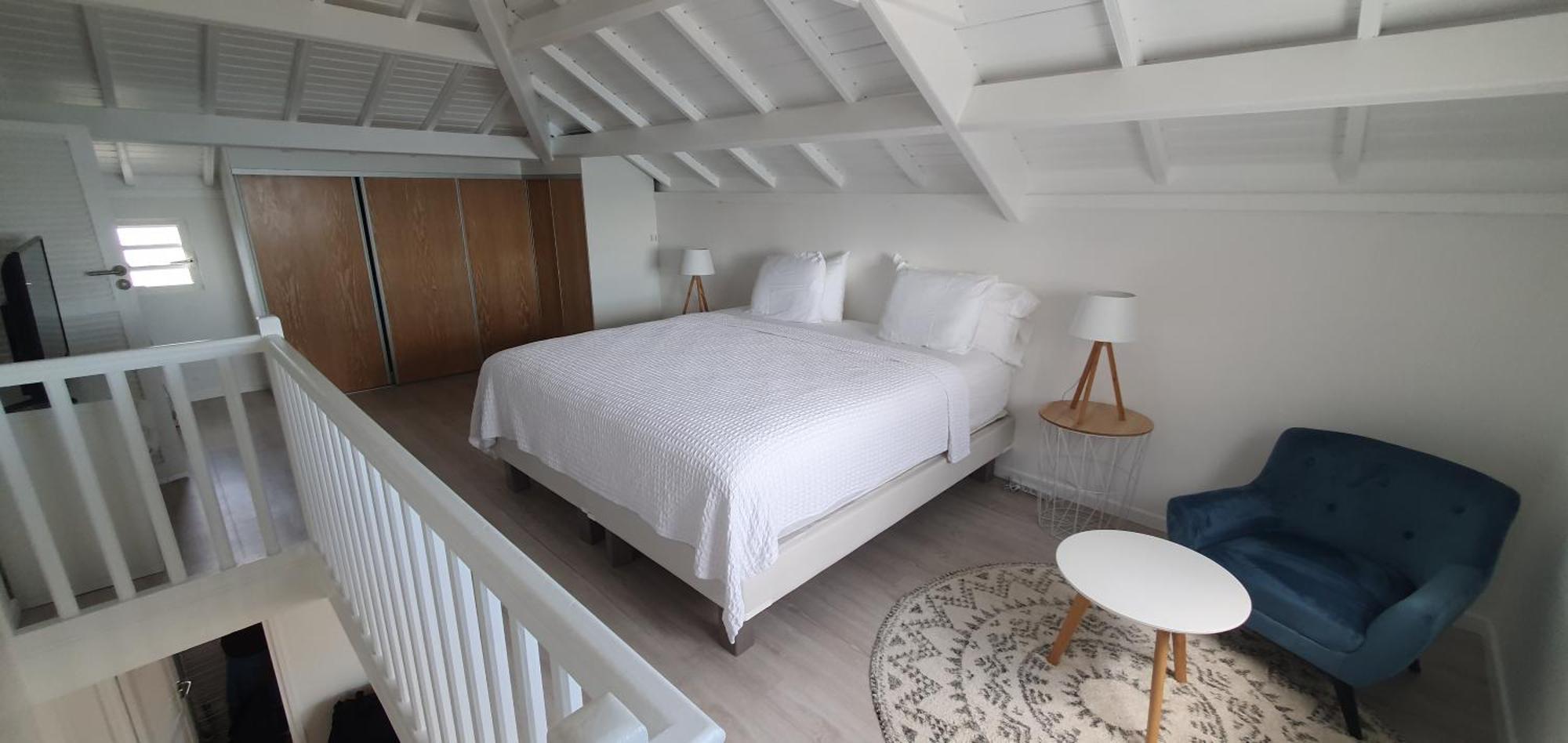 La Vida - Duplex On The Apartment *
