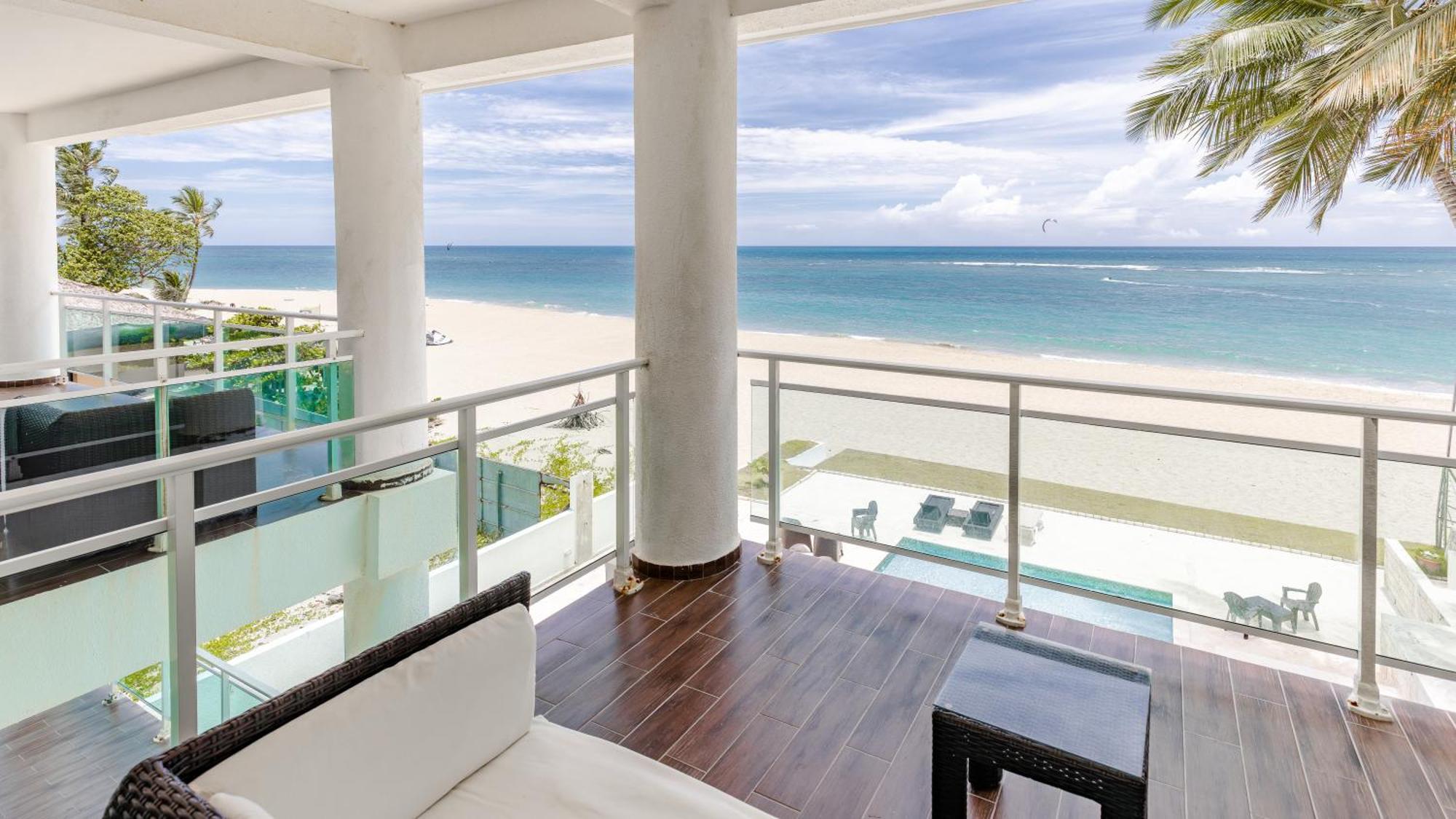 Aparthotel Watermark Luxury Oceanfront Residences 5*
