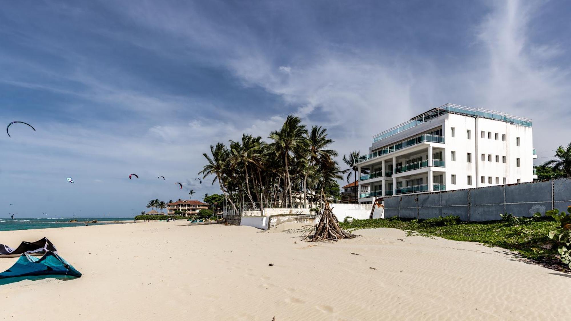Watermark Luxury Oceanfront Residences Aparthotel