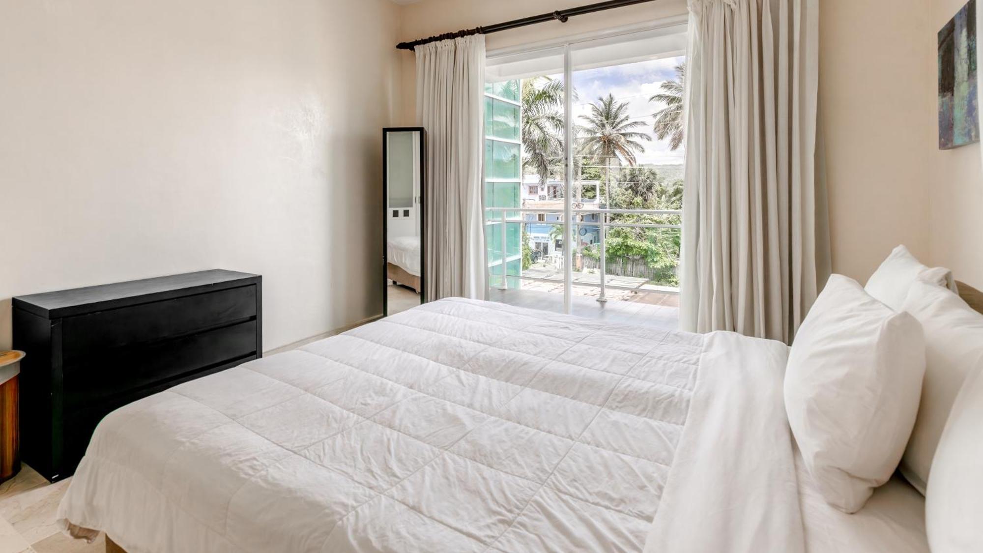 Aparthotel Watermark Luxury Oceanfront Residences 5*