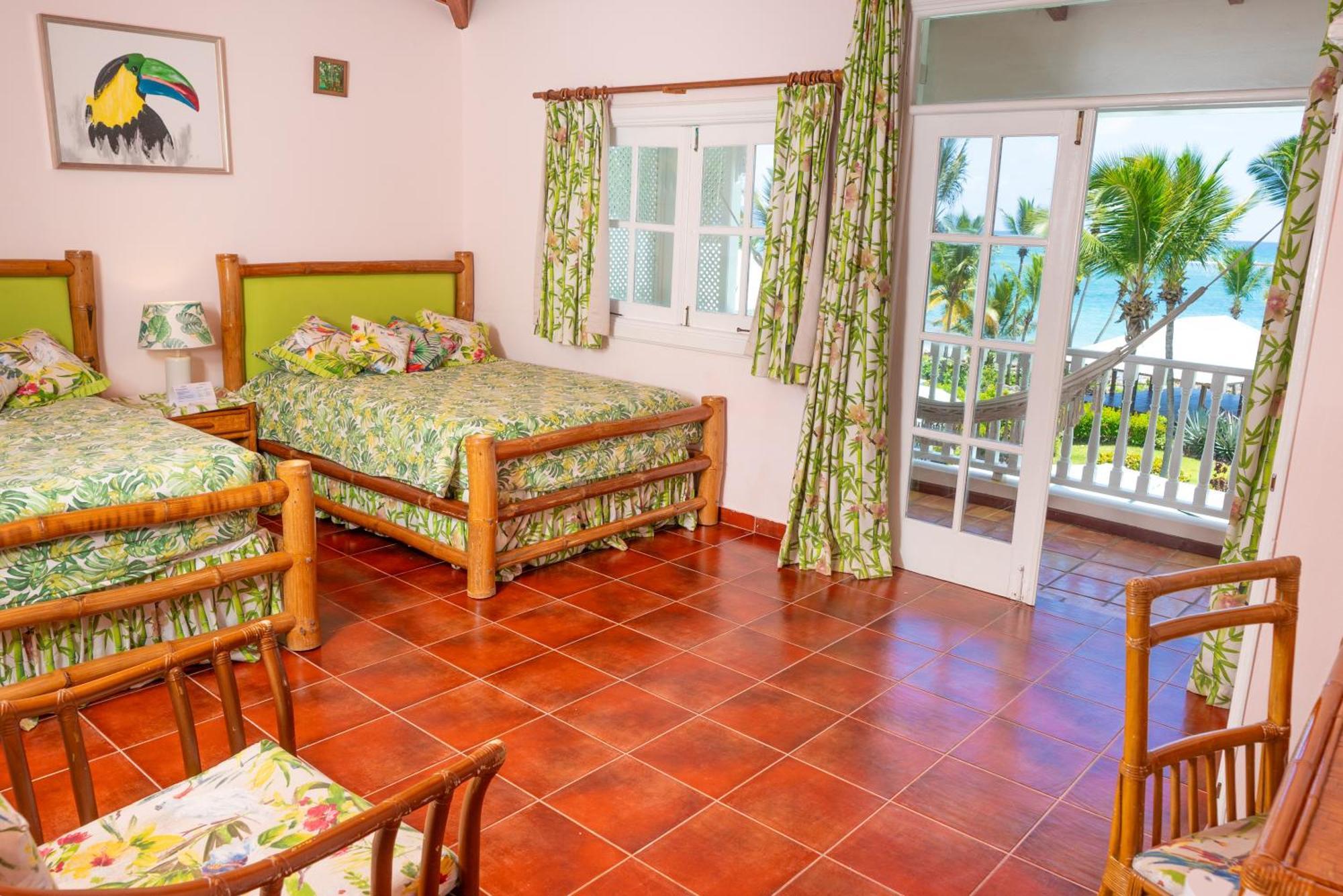 Serena Hotel 4*