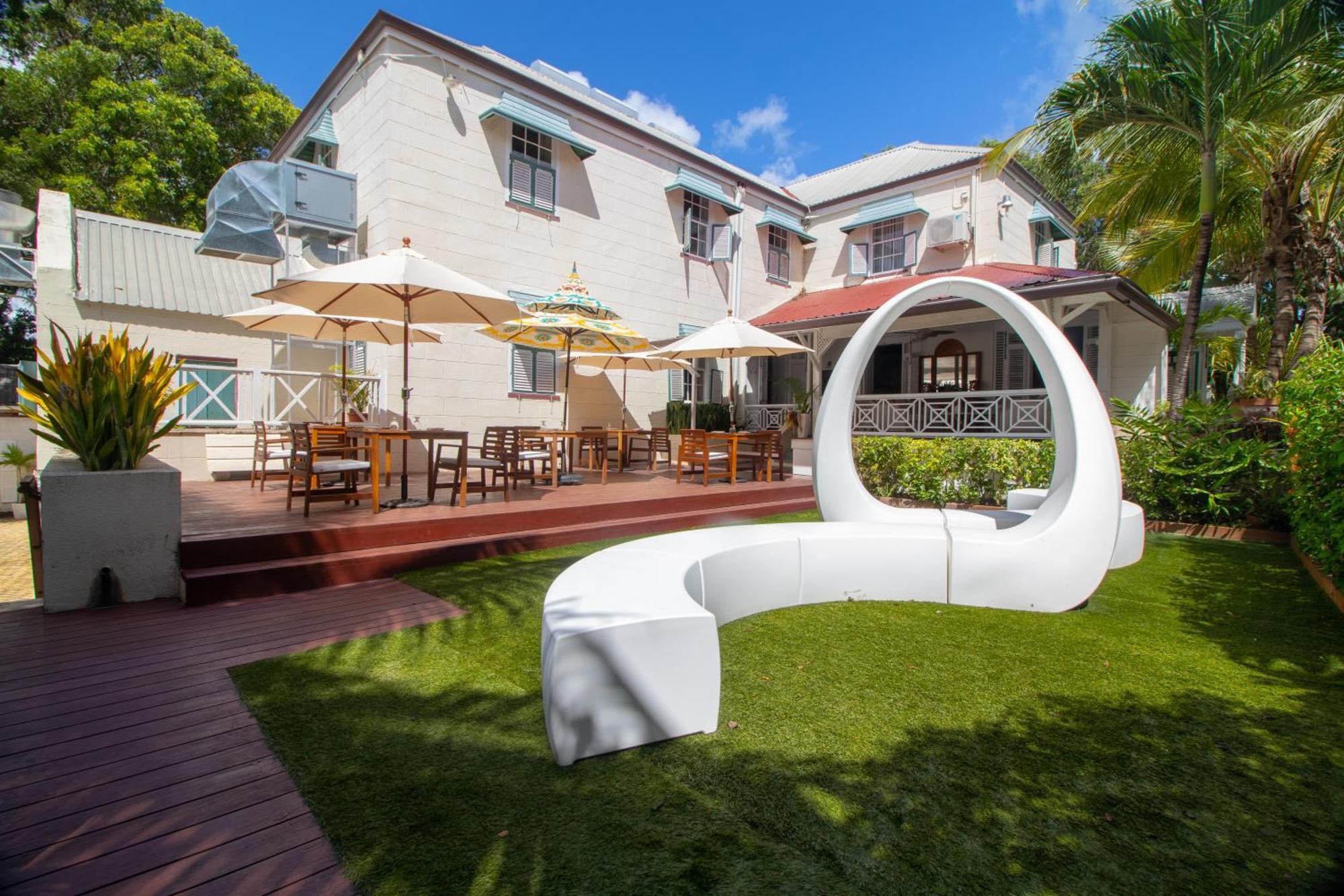 Sweetfield Manor Inn