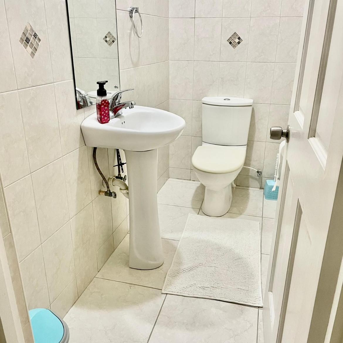 Seashades 2br 1 Full And 1 Half Bathrooms With Pool Close To Sleeps 4 Apartamento *