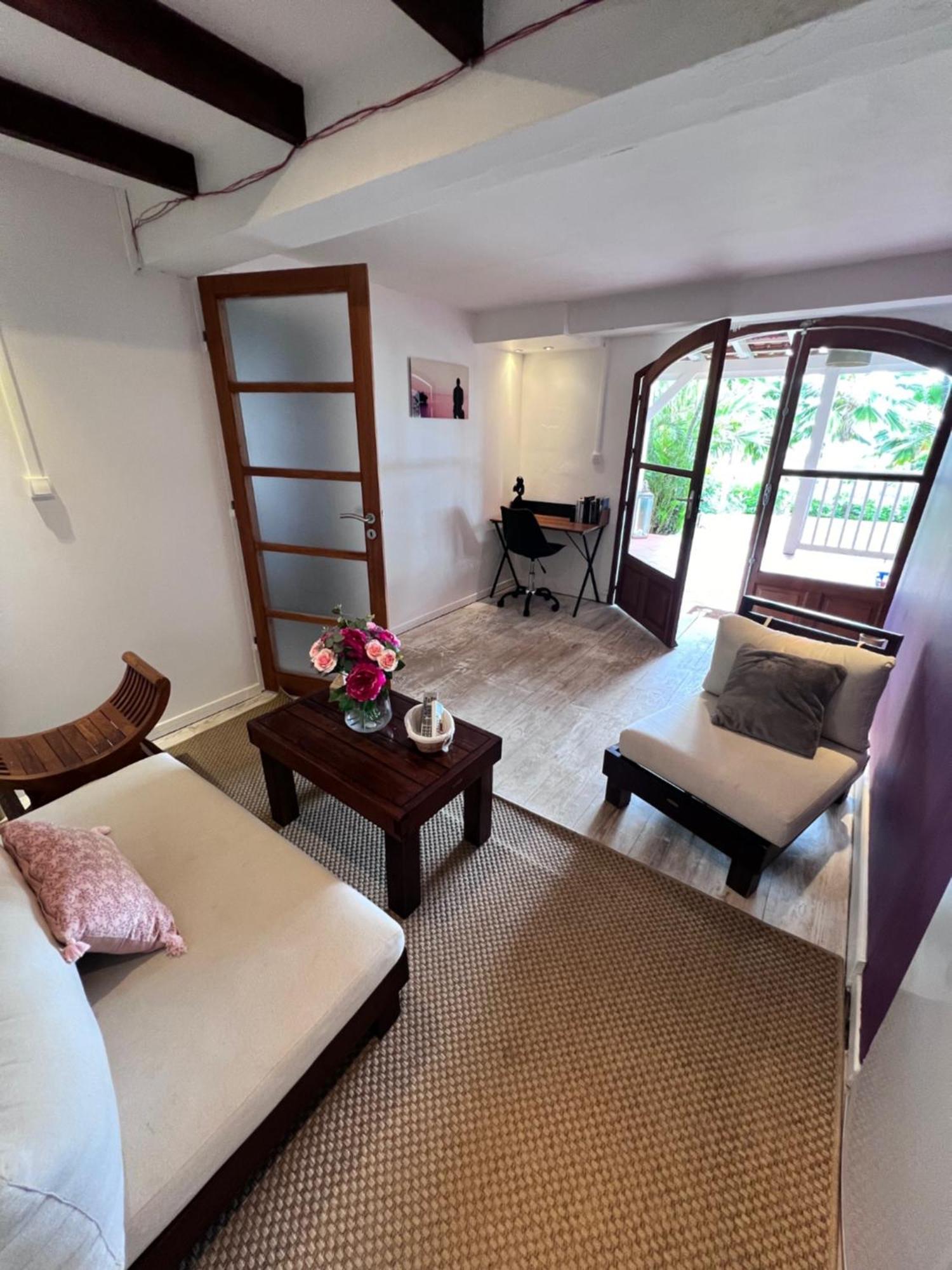 Jouanacaera Homestay Le Carbet