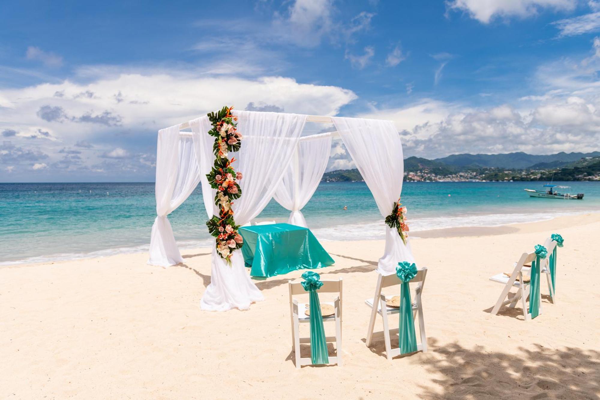 Mount Cinnamon & Club Resort