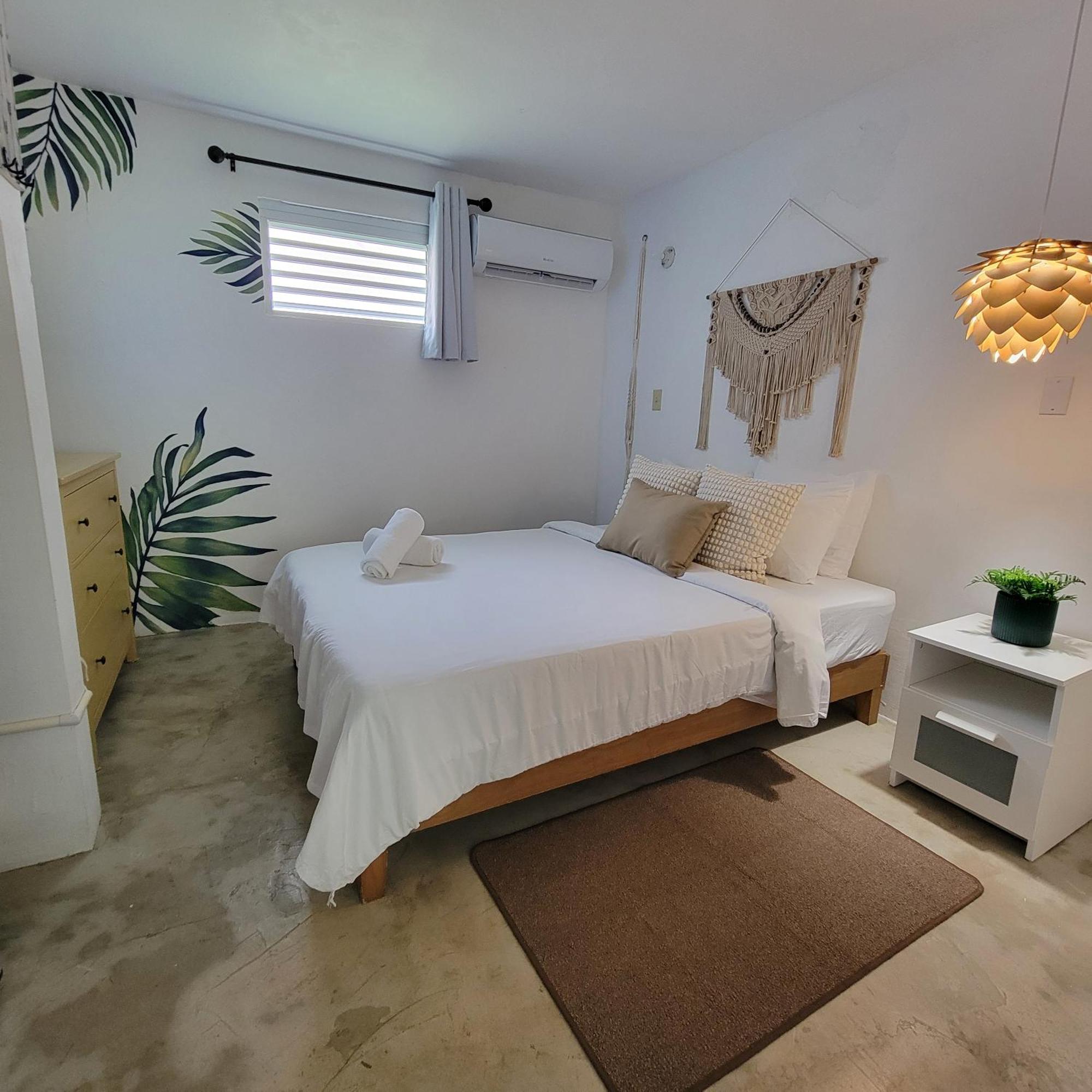 Casa Coral Albergue Luquillo