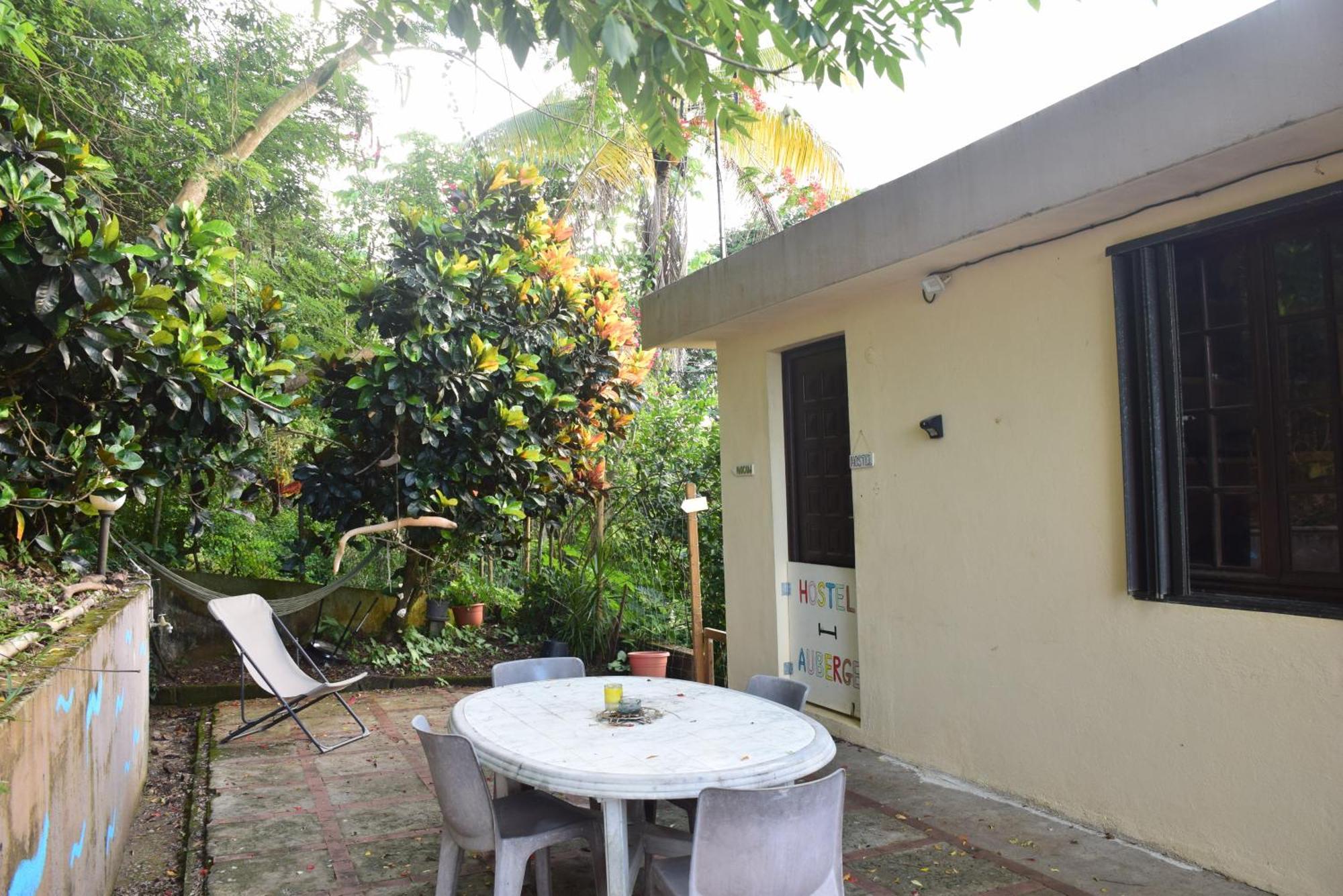 Apartment Hill Hostel- Martinique- Dortoir *