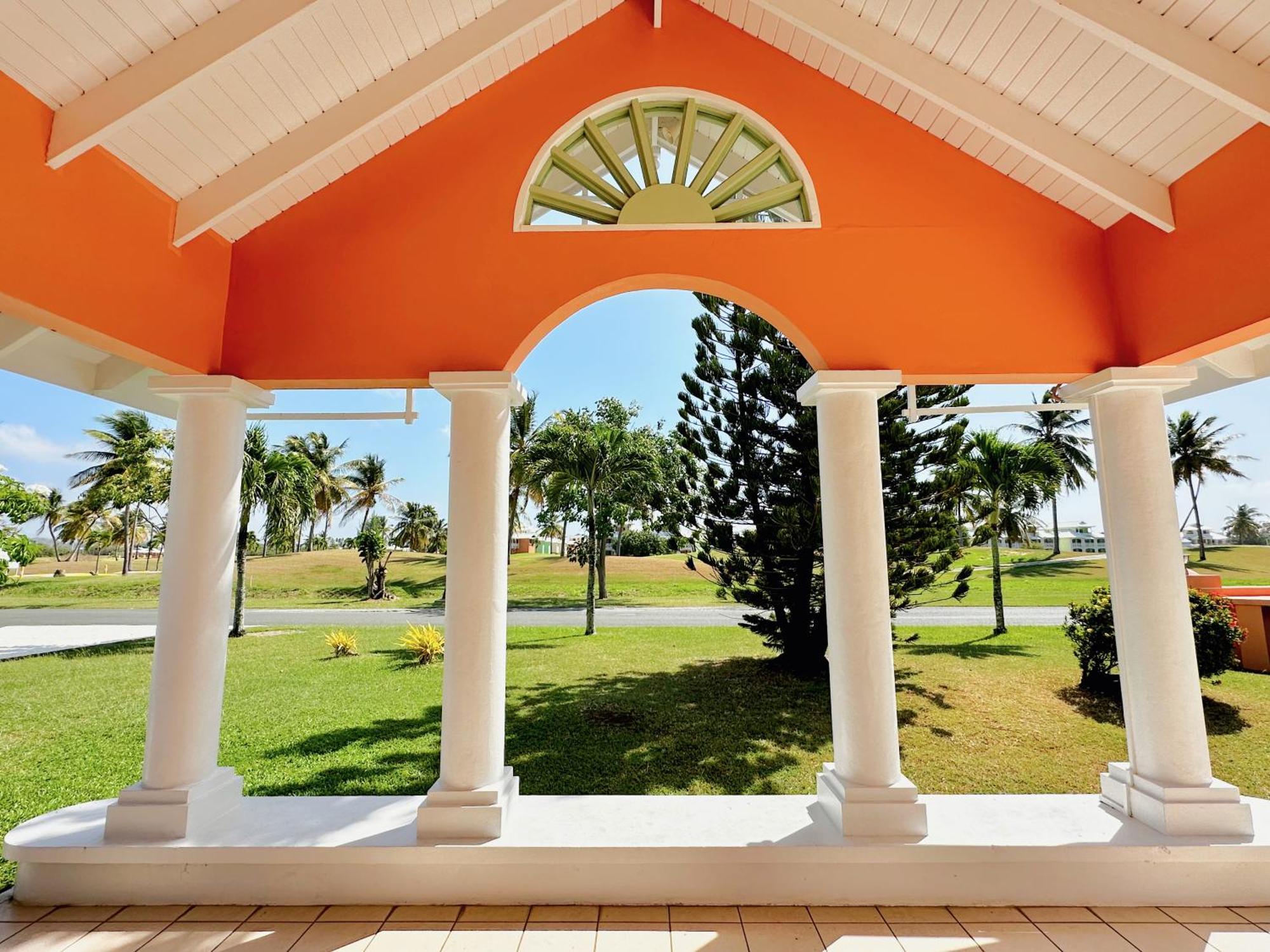 Sans-souci Villa Lowlands