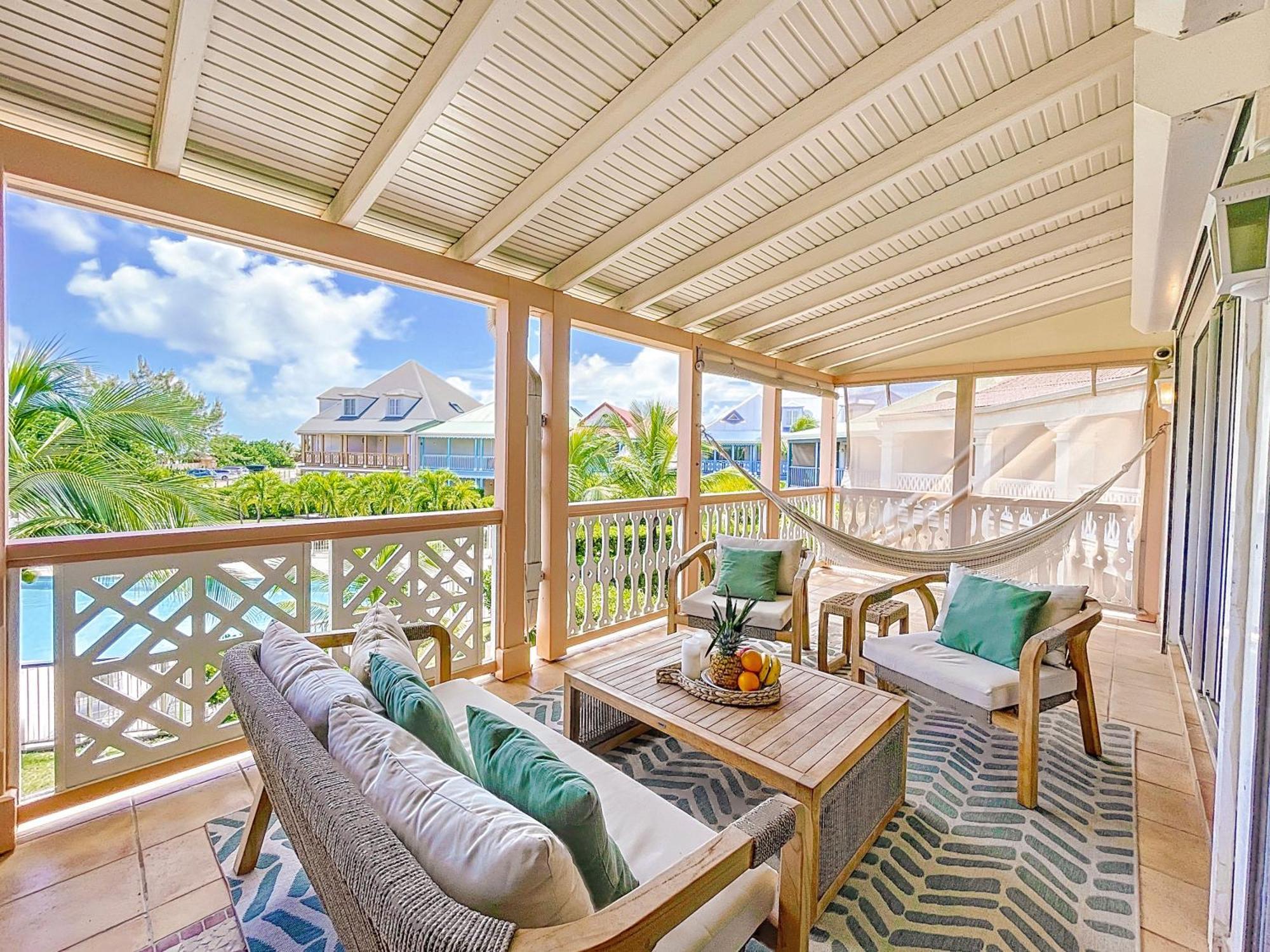 Apartment Sable Bleu Elegant 2-bedroom Oceanfront *