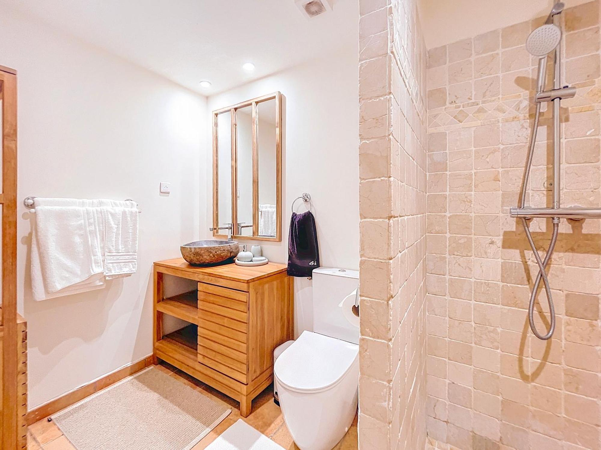 Sable Bleu Elegant 2-bedroom Oceanfront Apartment Orient Bay