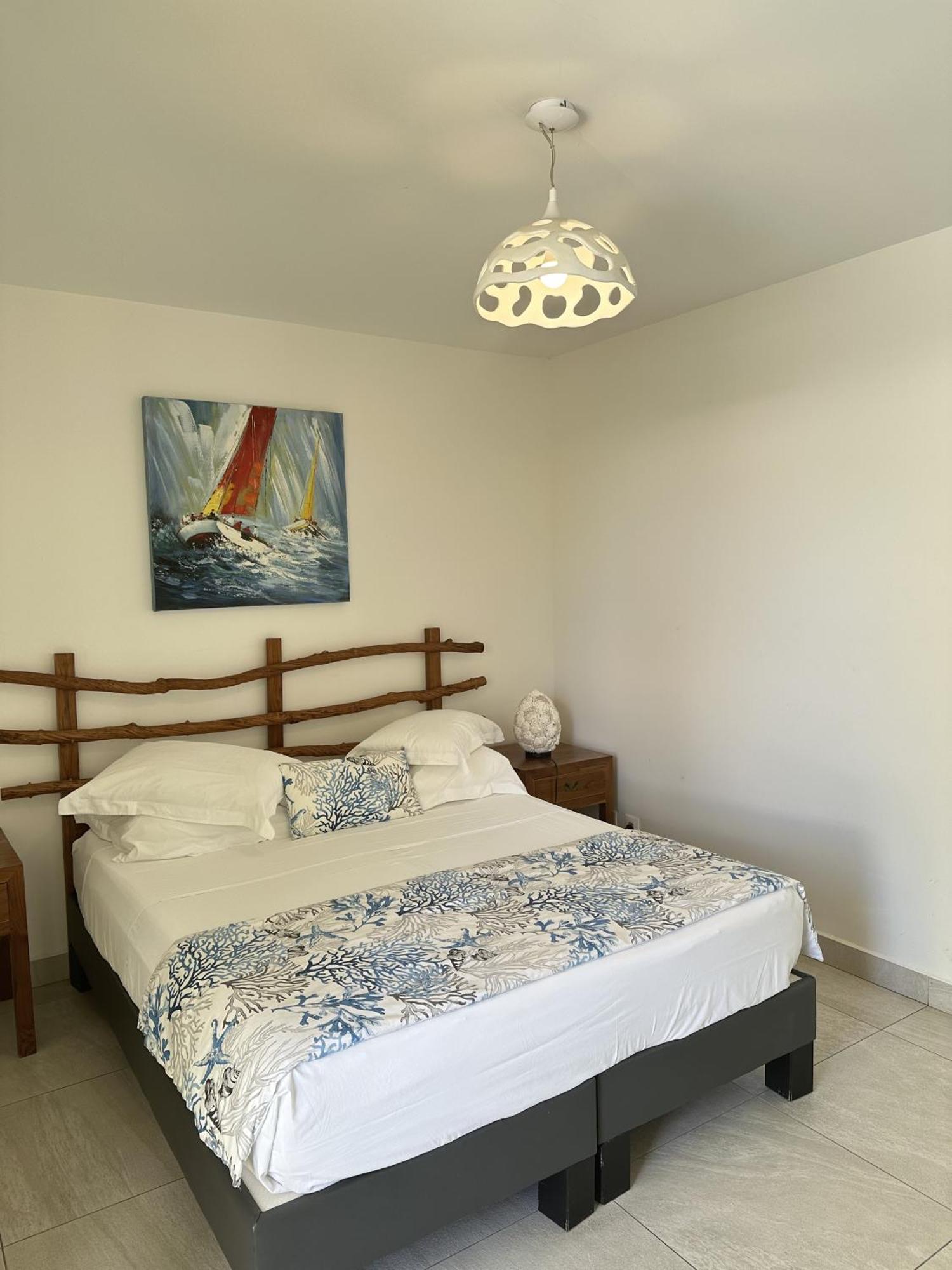 Majesty Palm 4*