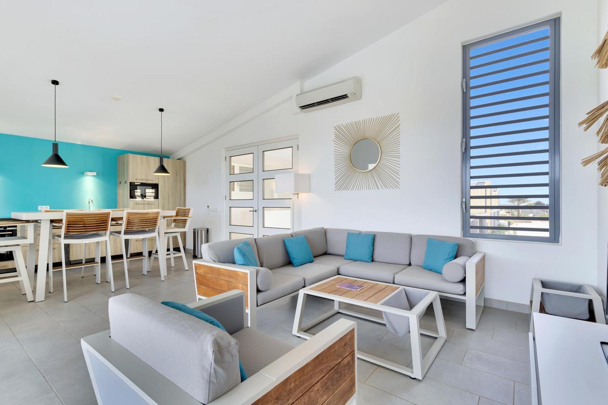 Delfins Bonaire, Tapestry Collection By Hilton Resort 4*