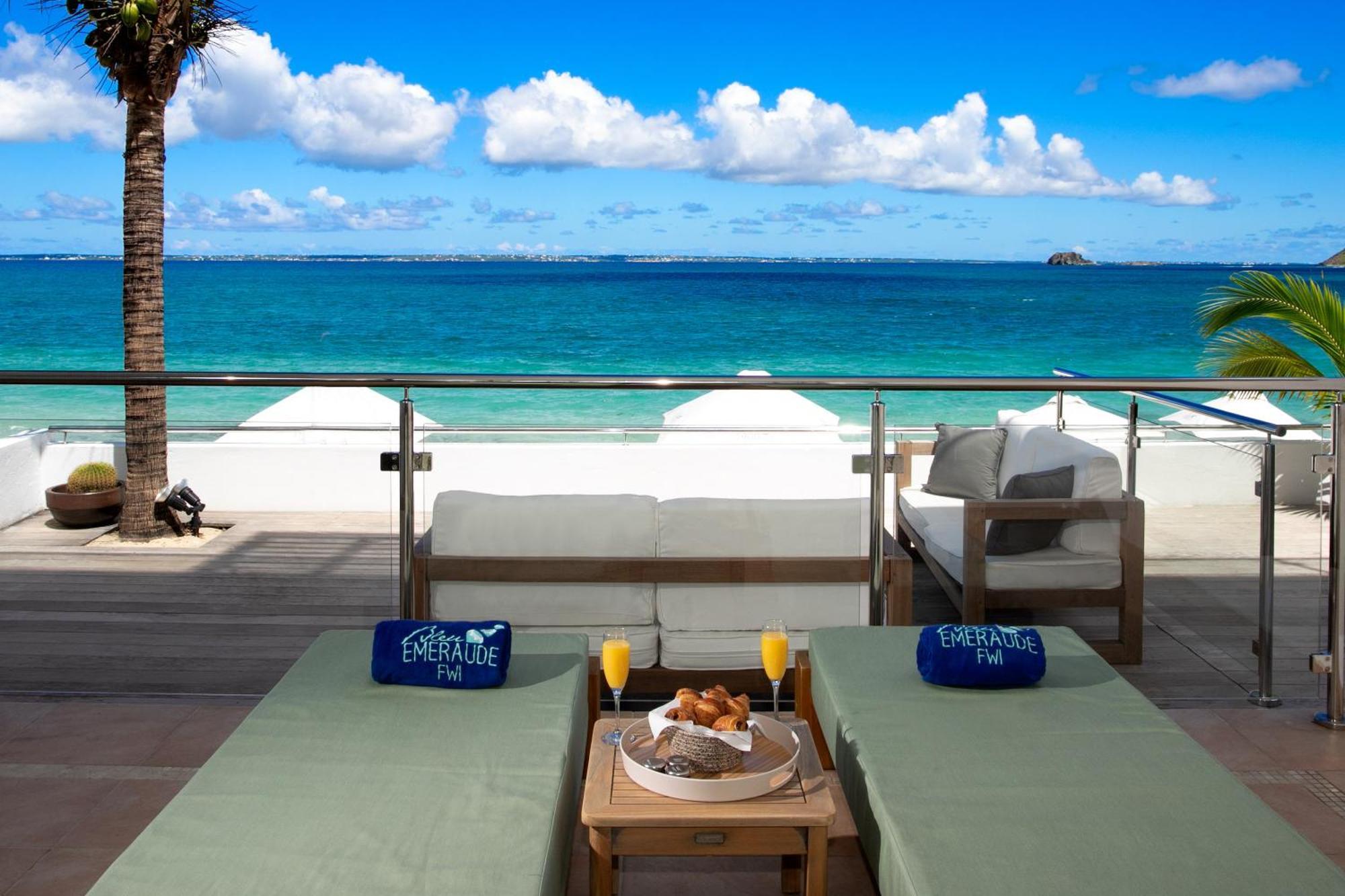 Bleu Emeraude 4*