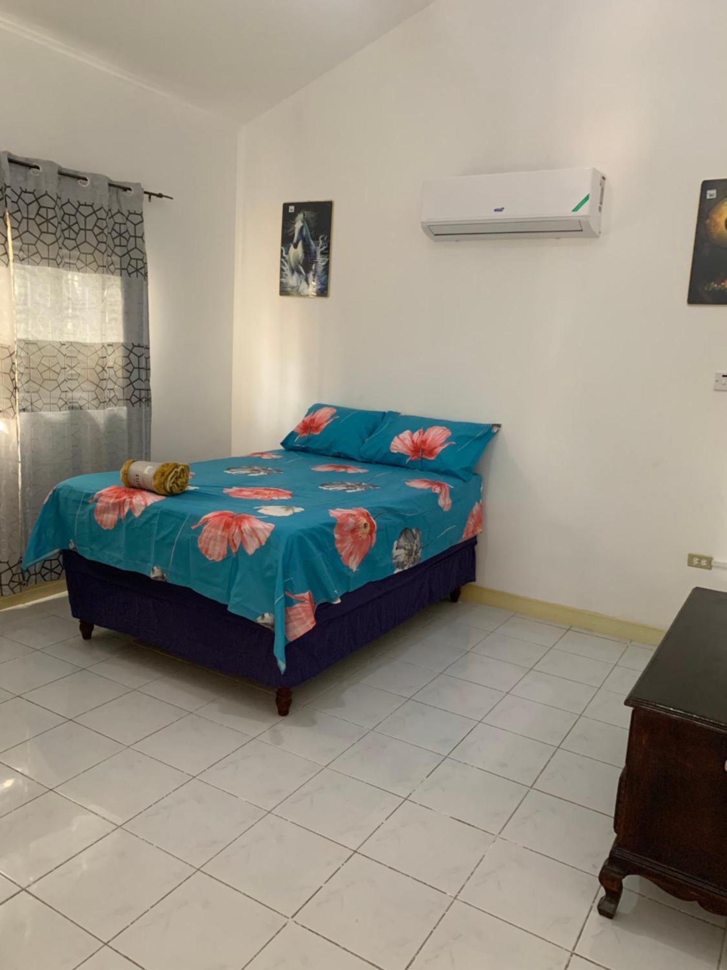 Caribbean Escape Guest house *