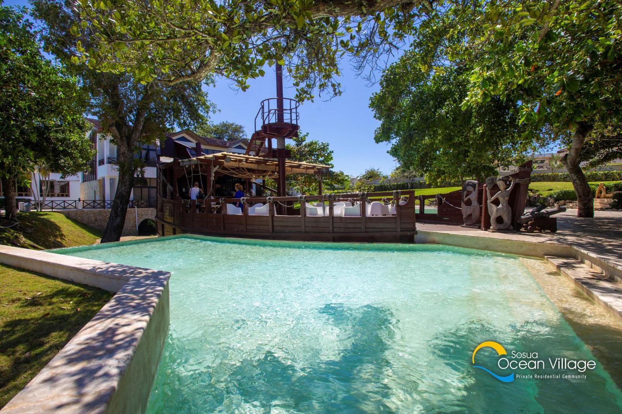Ocean Village Hotel 3*