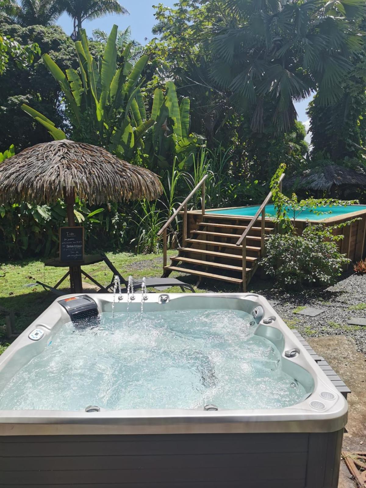 Les De La Lezarde Hotel 3*