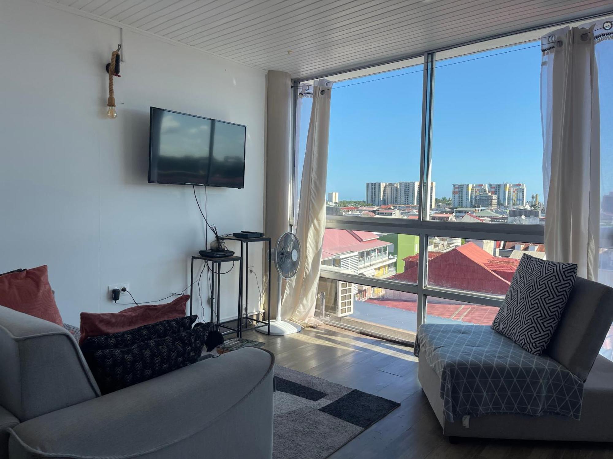 Penthouse 10 Min Port Croisiere Et Aeroport Apartment