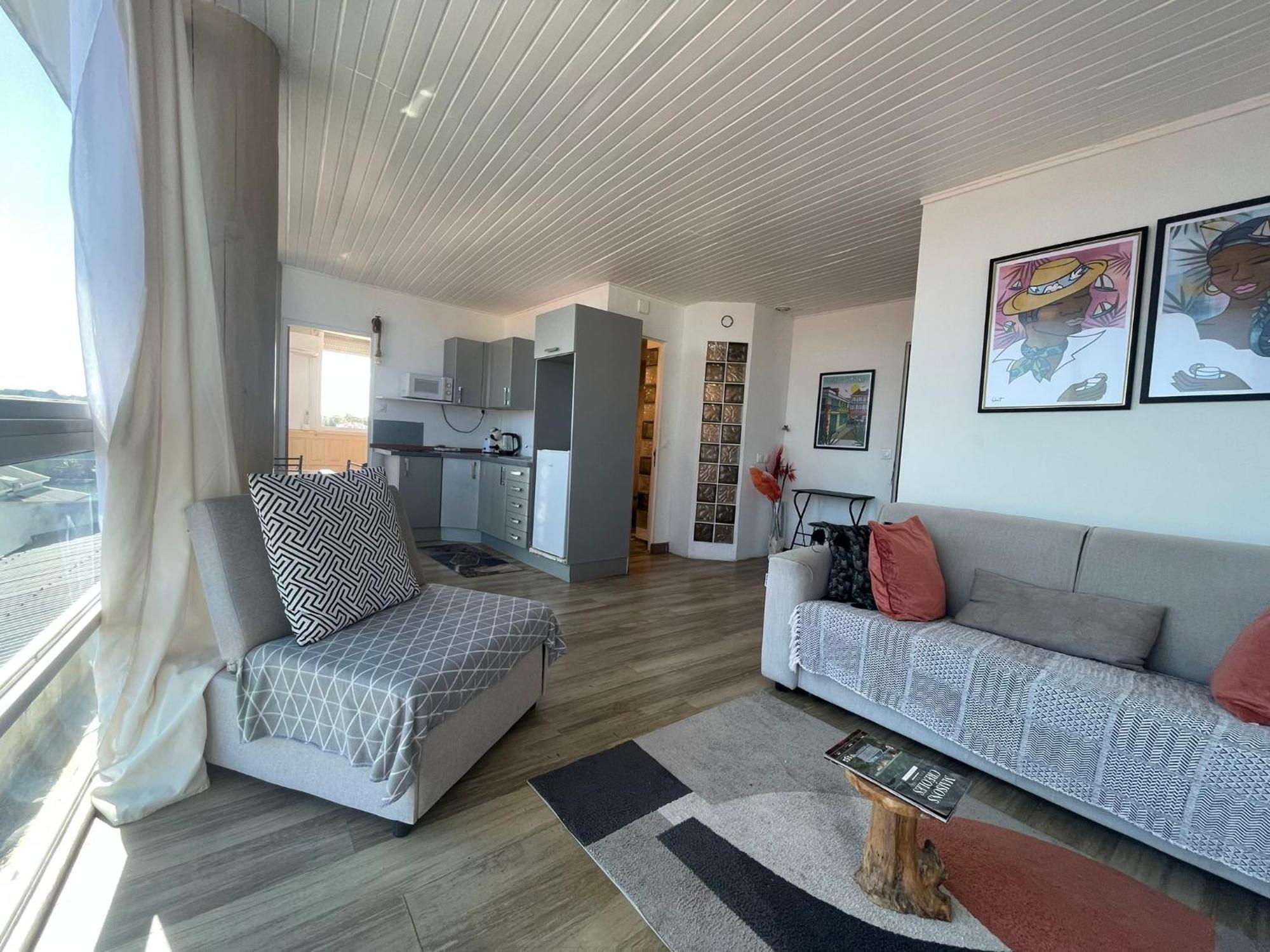 Penthouse 10 Min Port Croisiere Et Aeroport