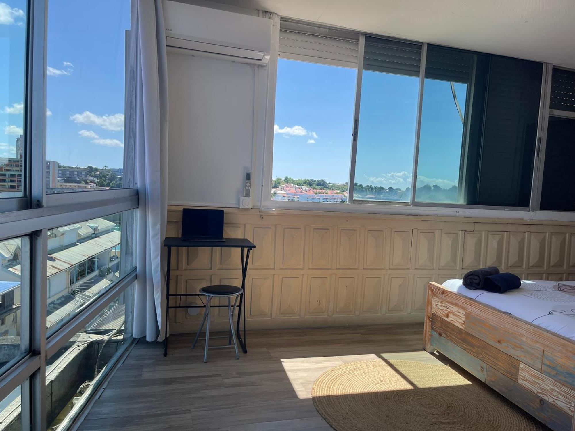 Penthouse 10 Min Port Croisiere Et Aeroport Apartment