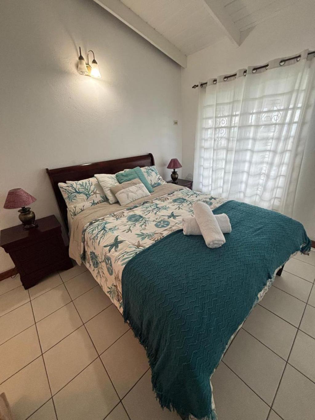 Halcyon Heights Apartment Dickenson Bay