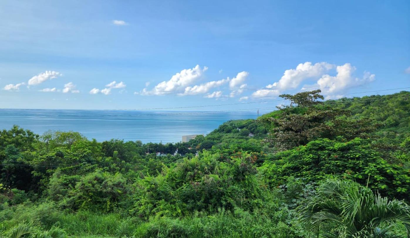 Apartment Halcyon Heights Dickenson Bay