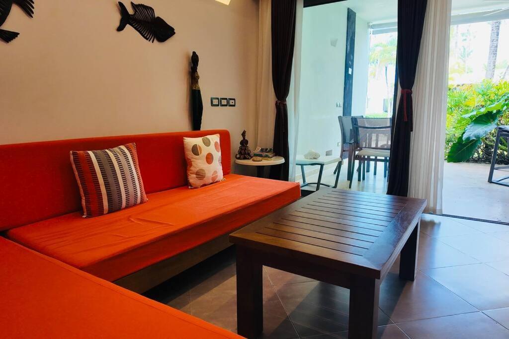 Aligio Beachfront &