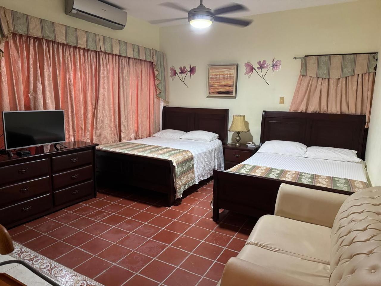 Aparthotel Torres 3*