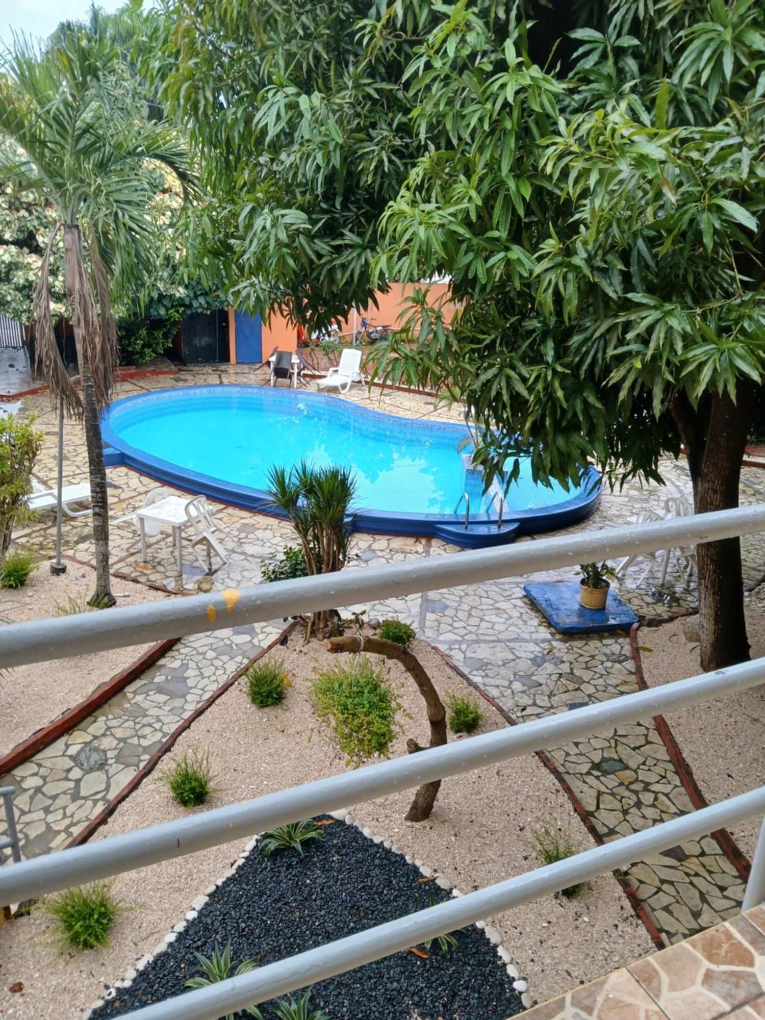 Mango Hotel