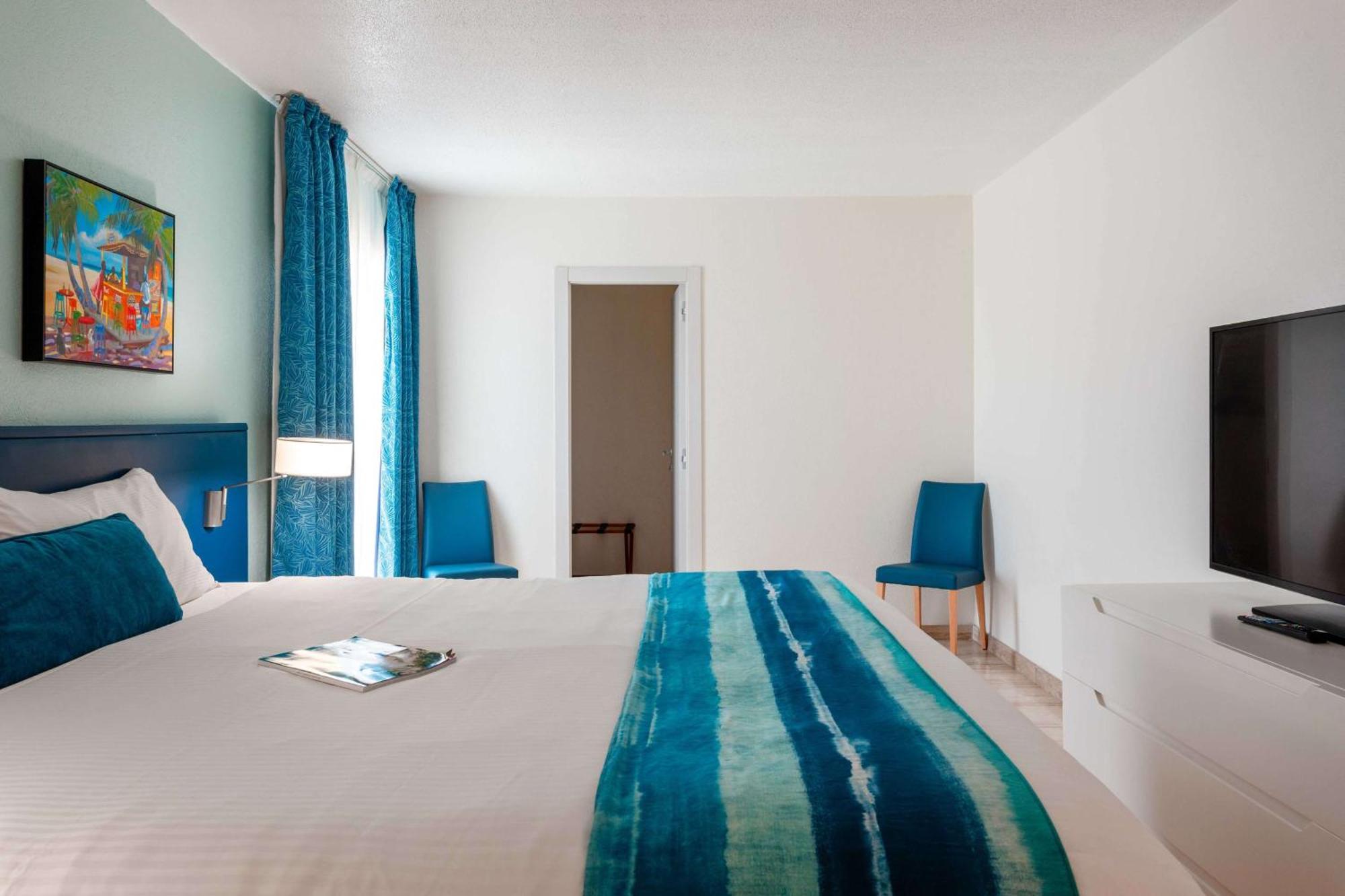 Royal Islander Club La Resort