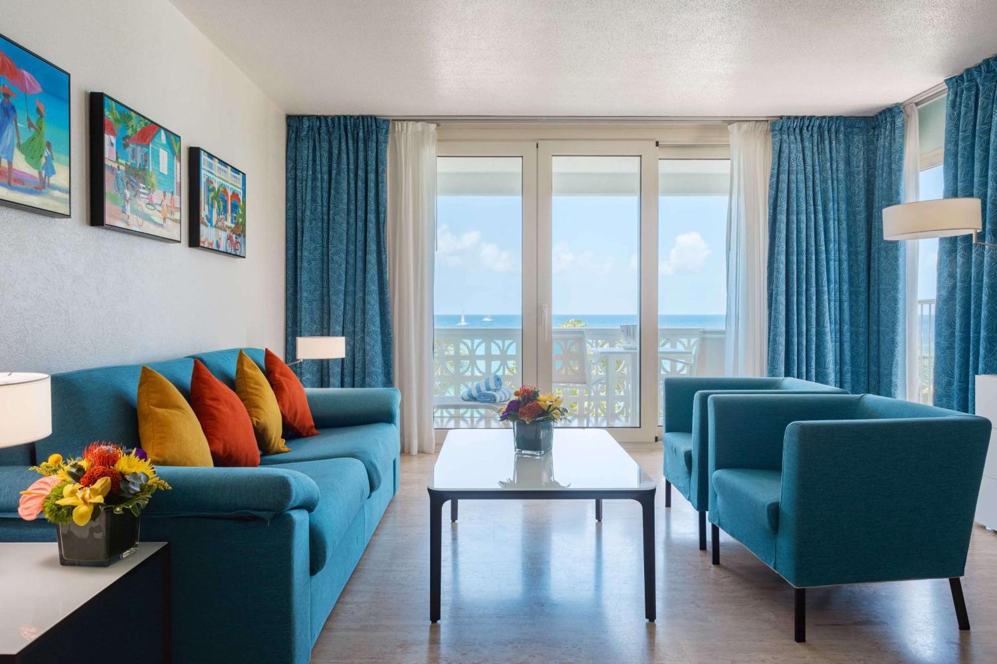Royal Islander Club La Resort 4*