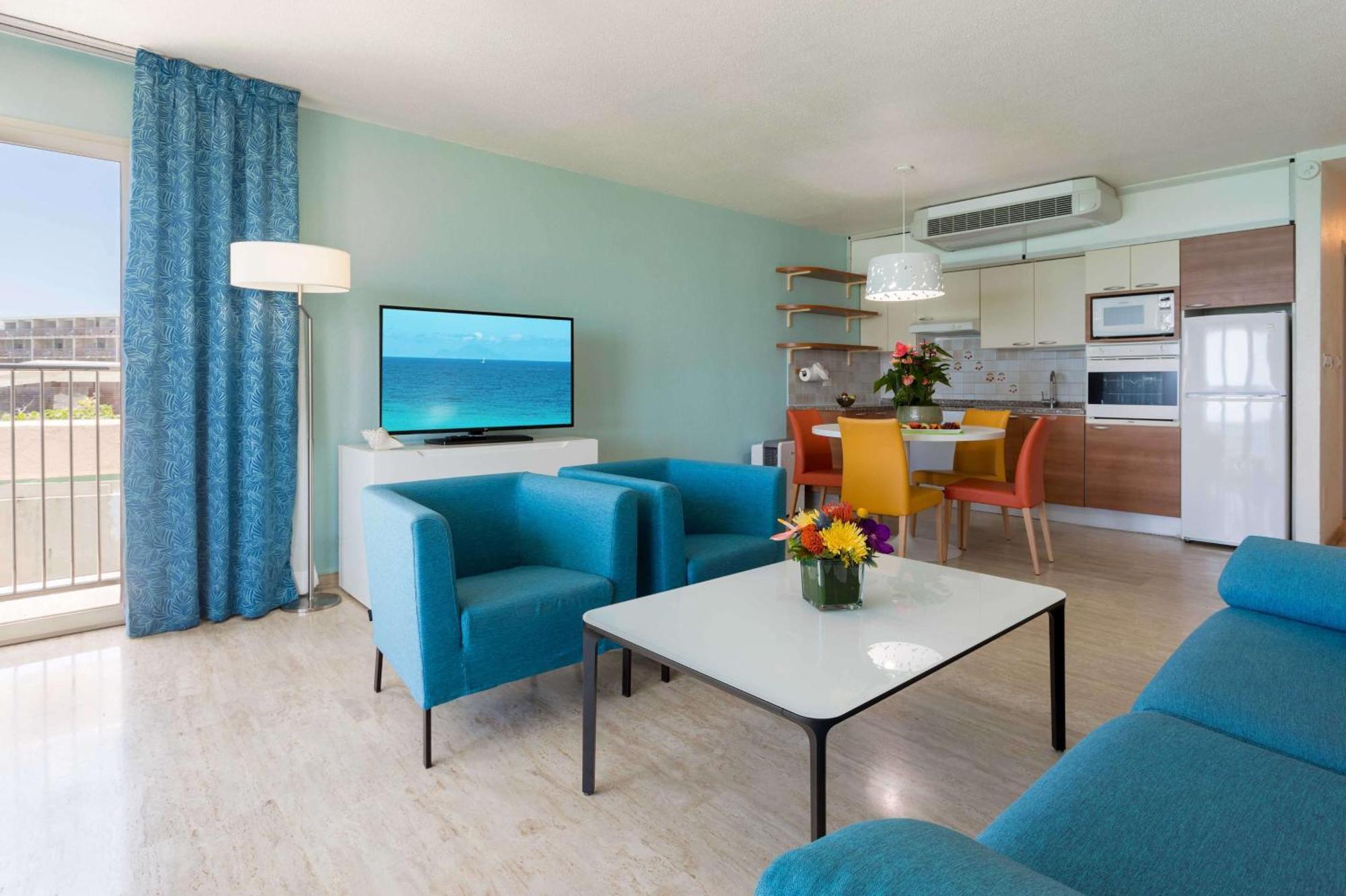 Royal Islander Club La 4*