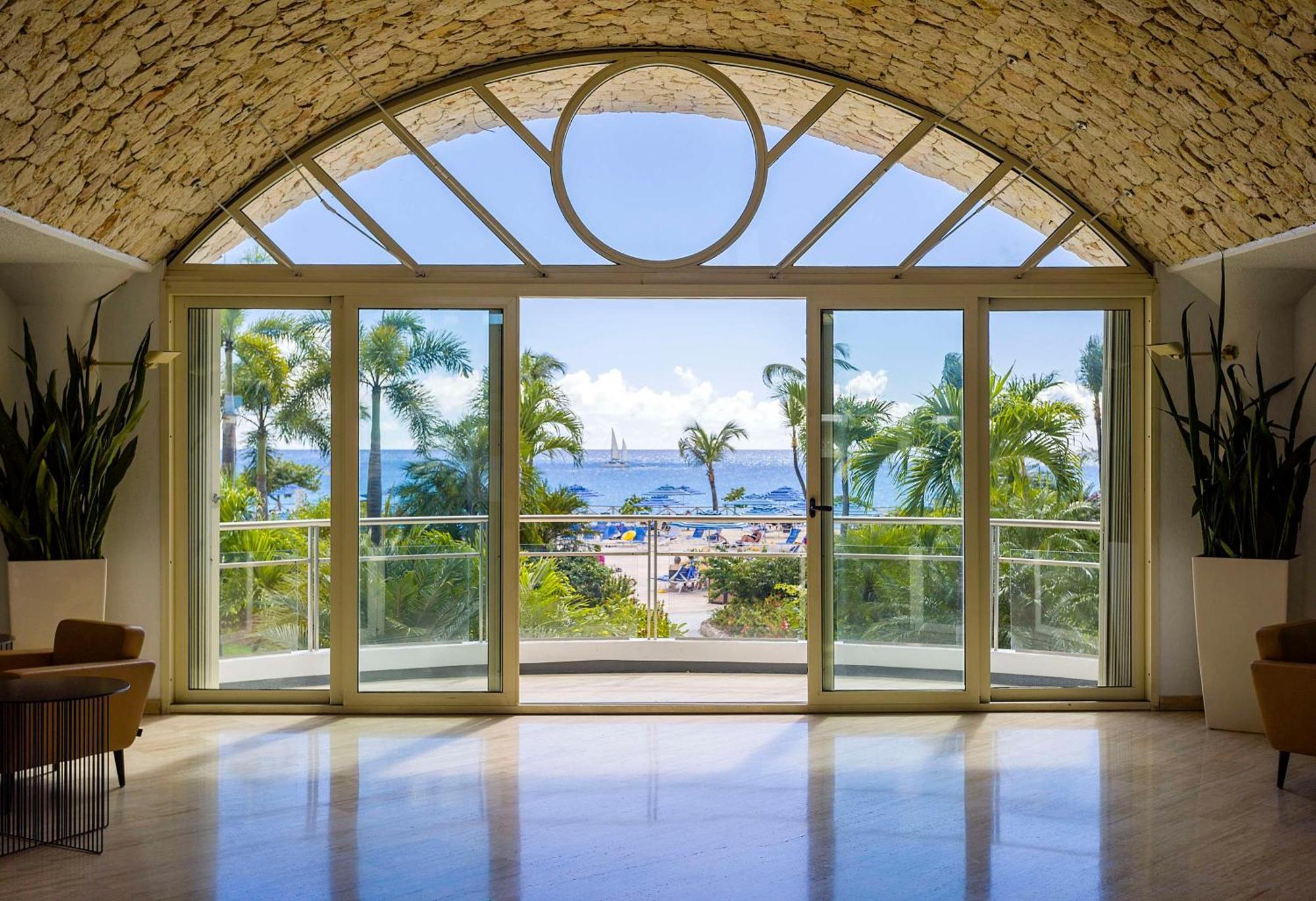 Resort Royal Islander Club La 4*