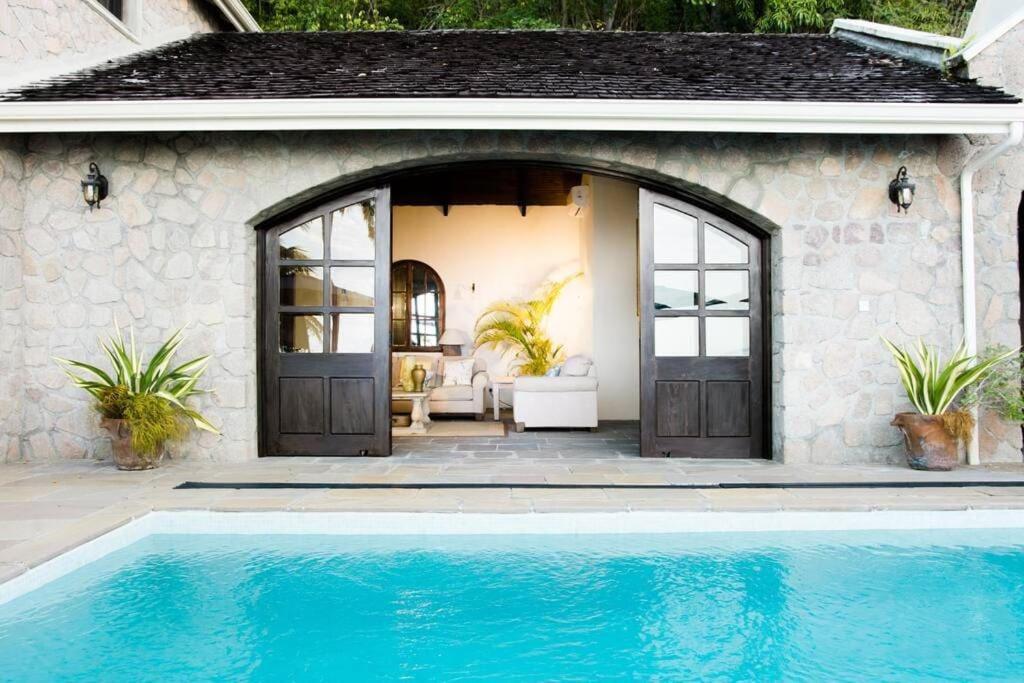 Villa Belle Coco Malgratoute St Lucia