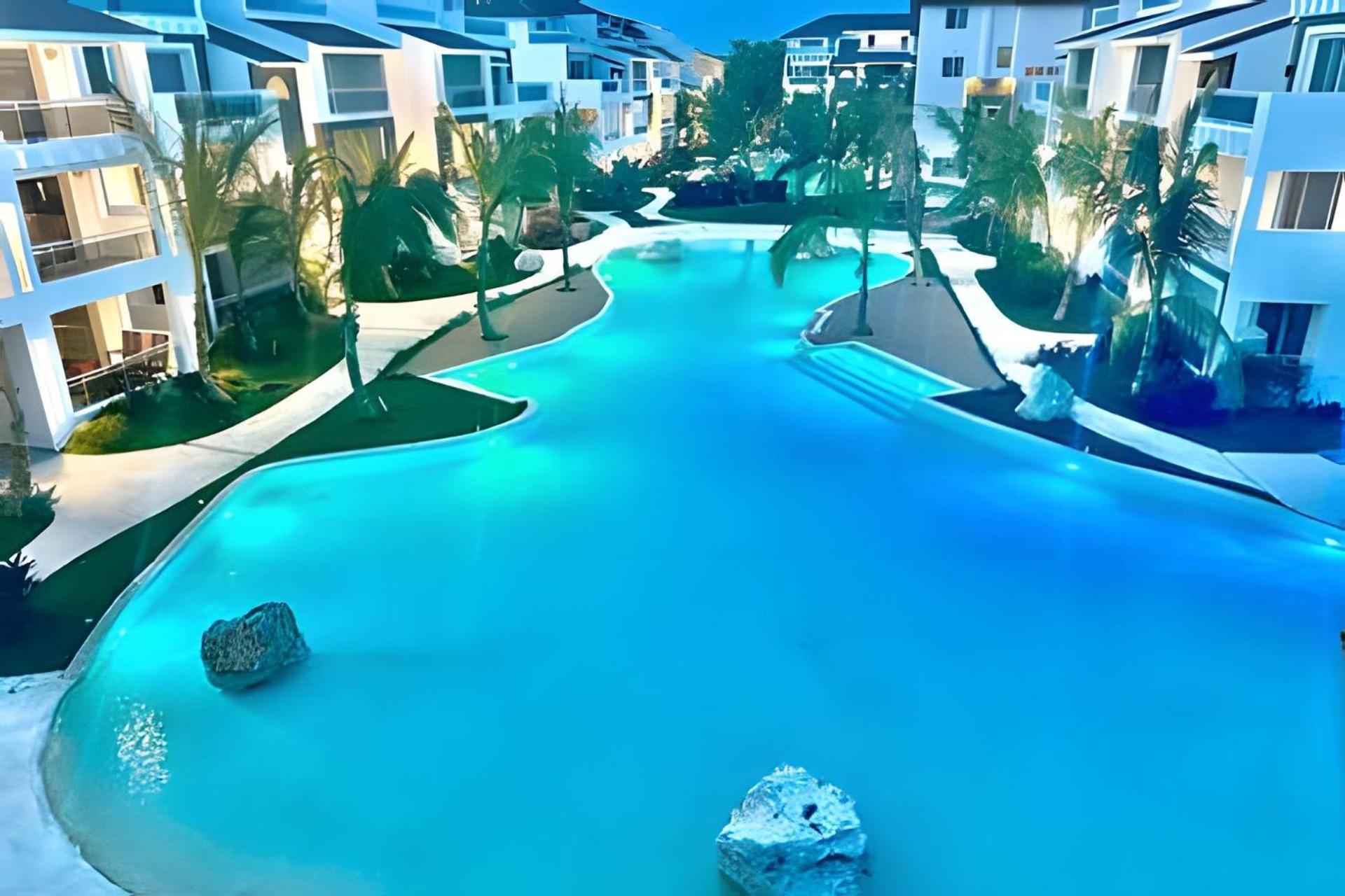 Estrella Dominicus By Advantage Club *