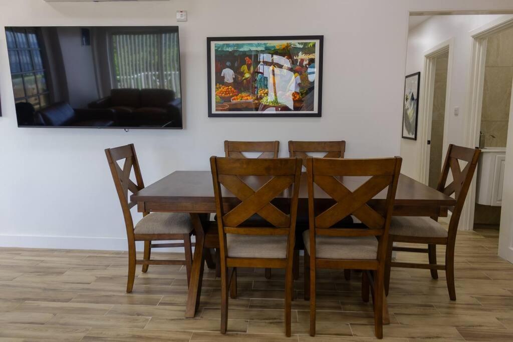 Sea And Summit #1 Apartment Roseau