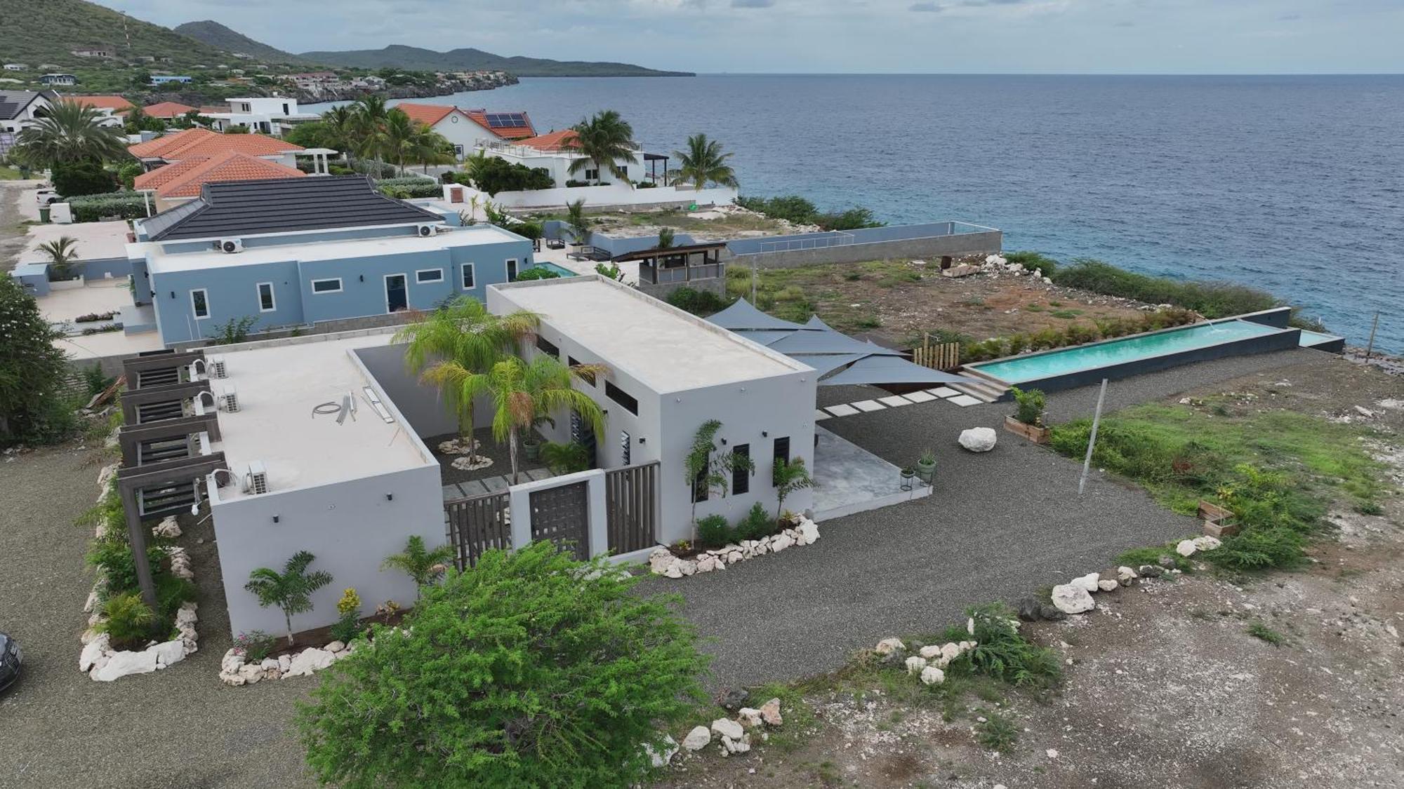 B22 Villa