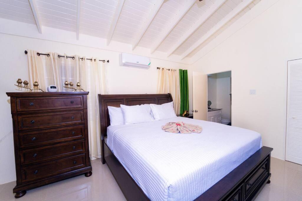 Holiday home Tropical Escape, 2 Bedroom Vacation Oasis