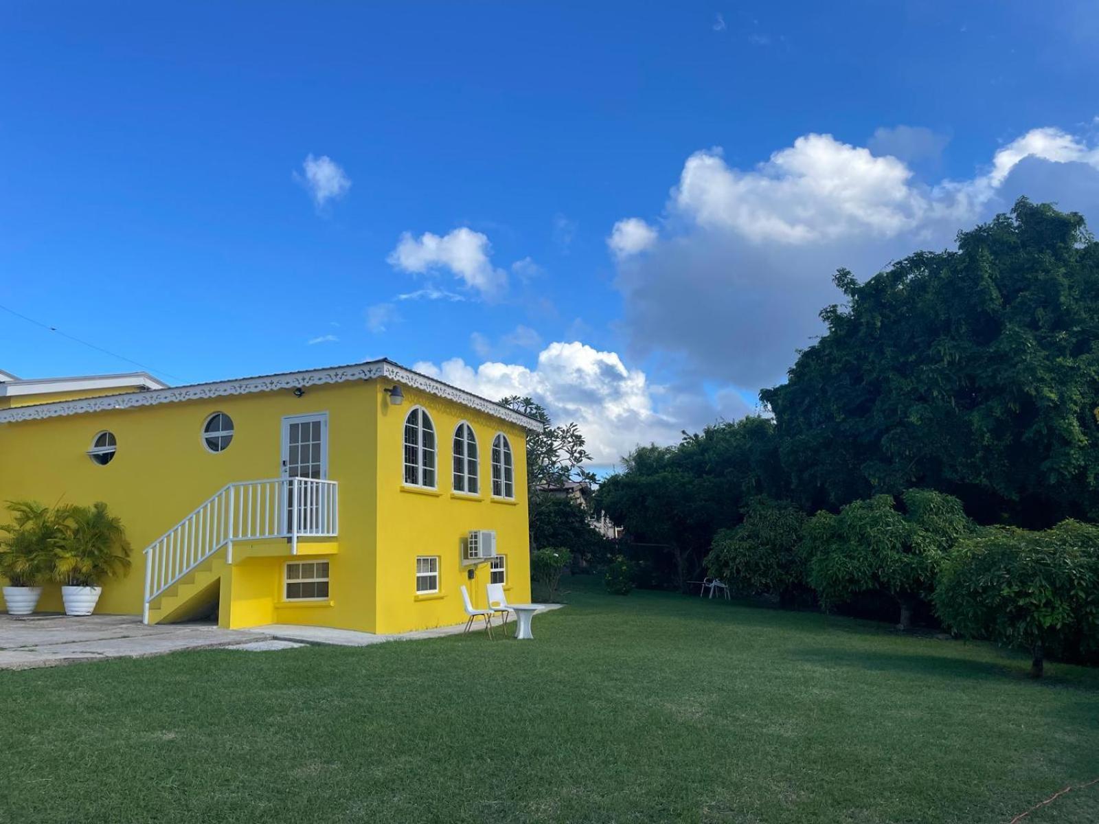 Spectacular Ocean View Retreat Apartment Saint James