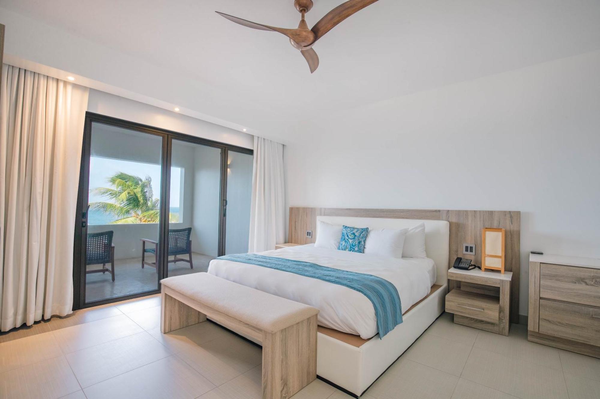 Hodges Bay & Resort St. John's