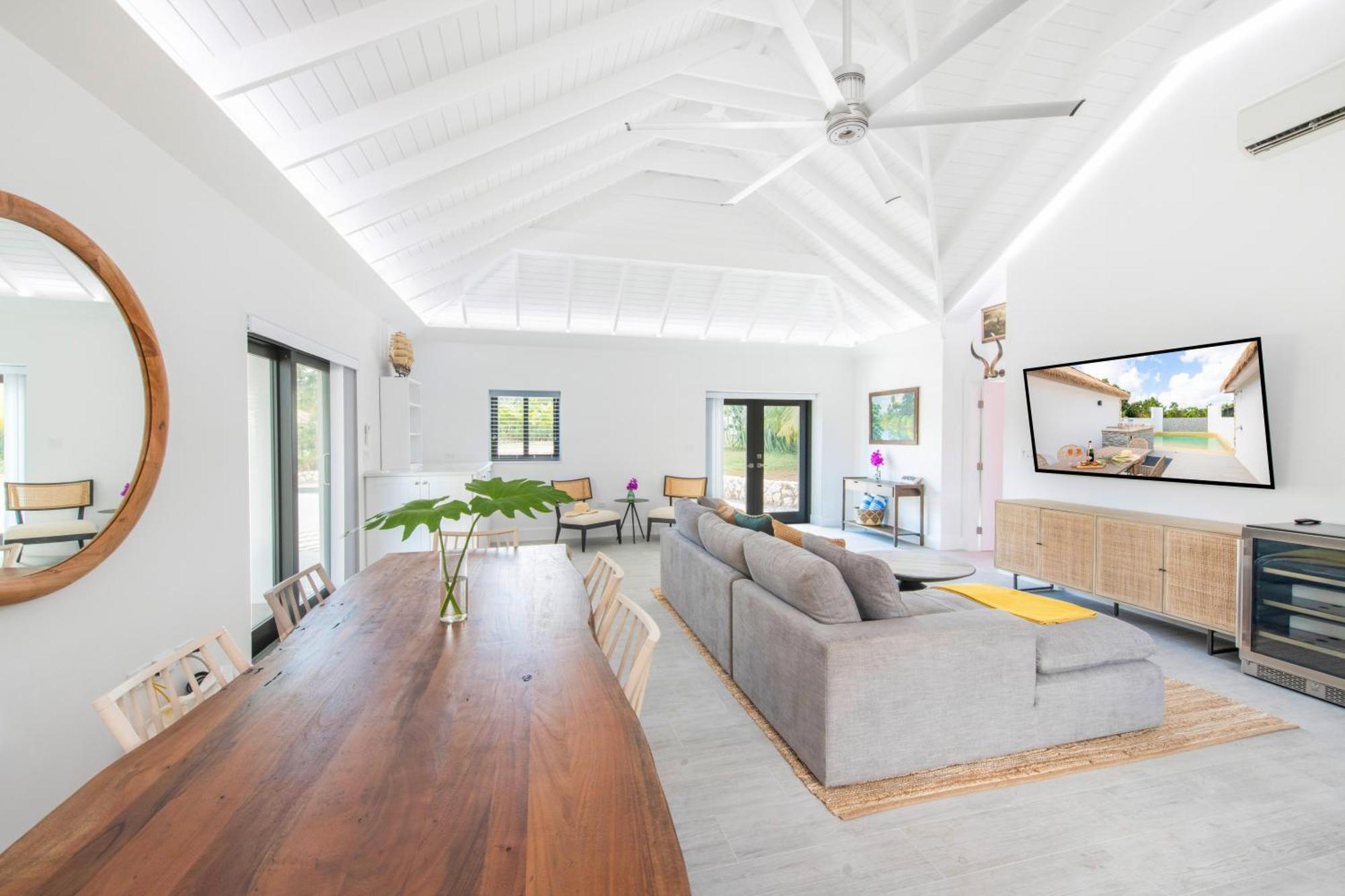 The Mastic Collection Holiday home North Side