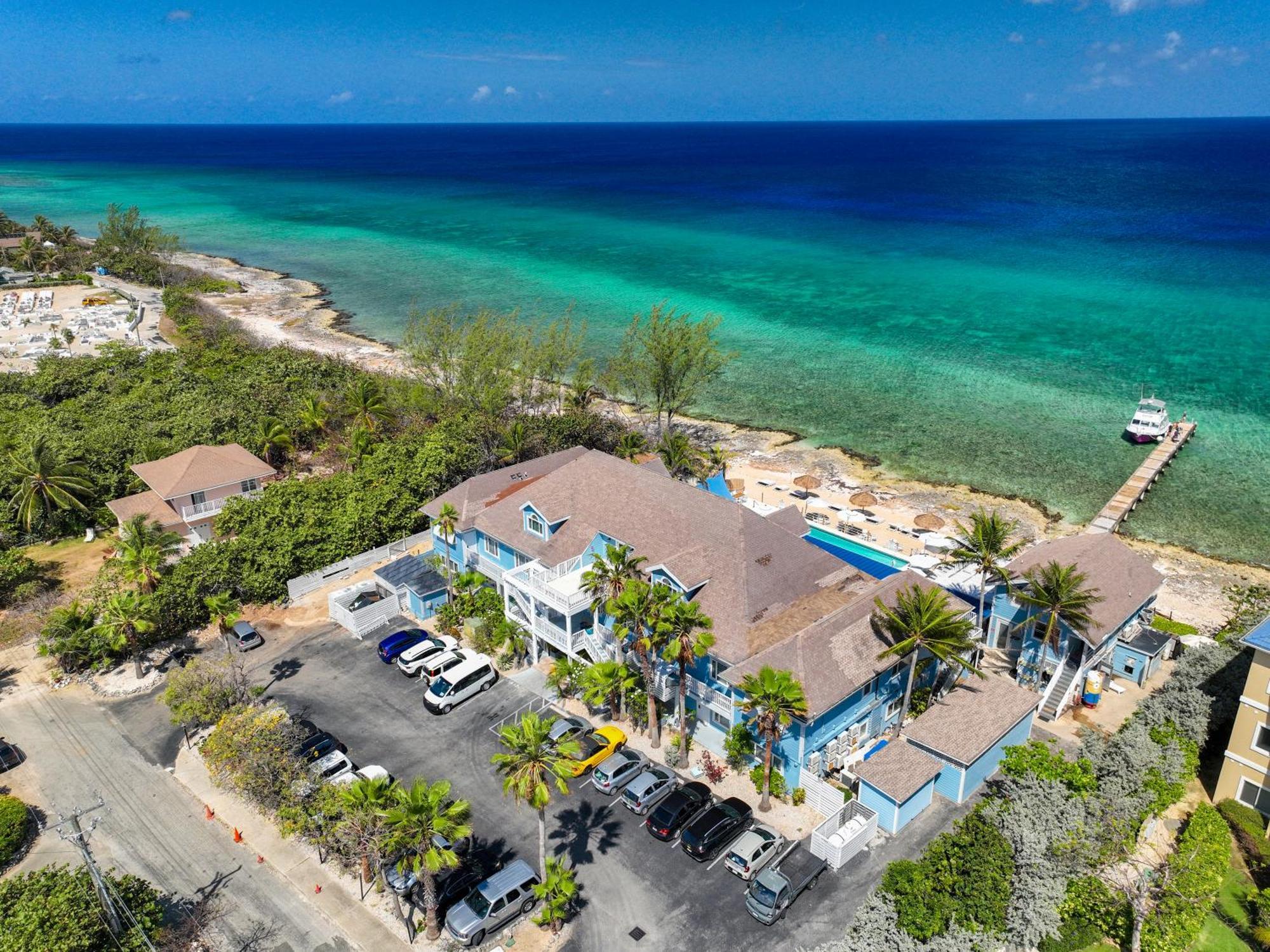 Cobalt Coast 3*